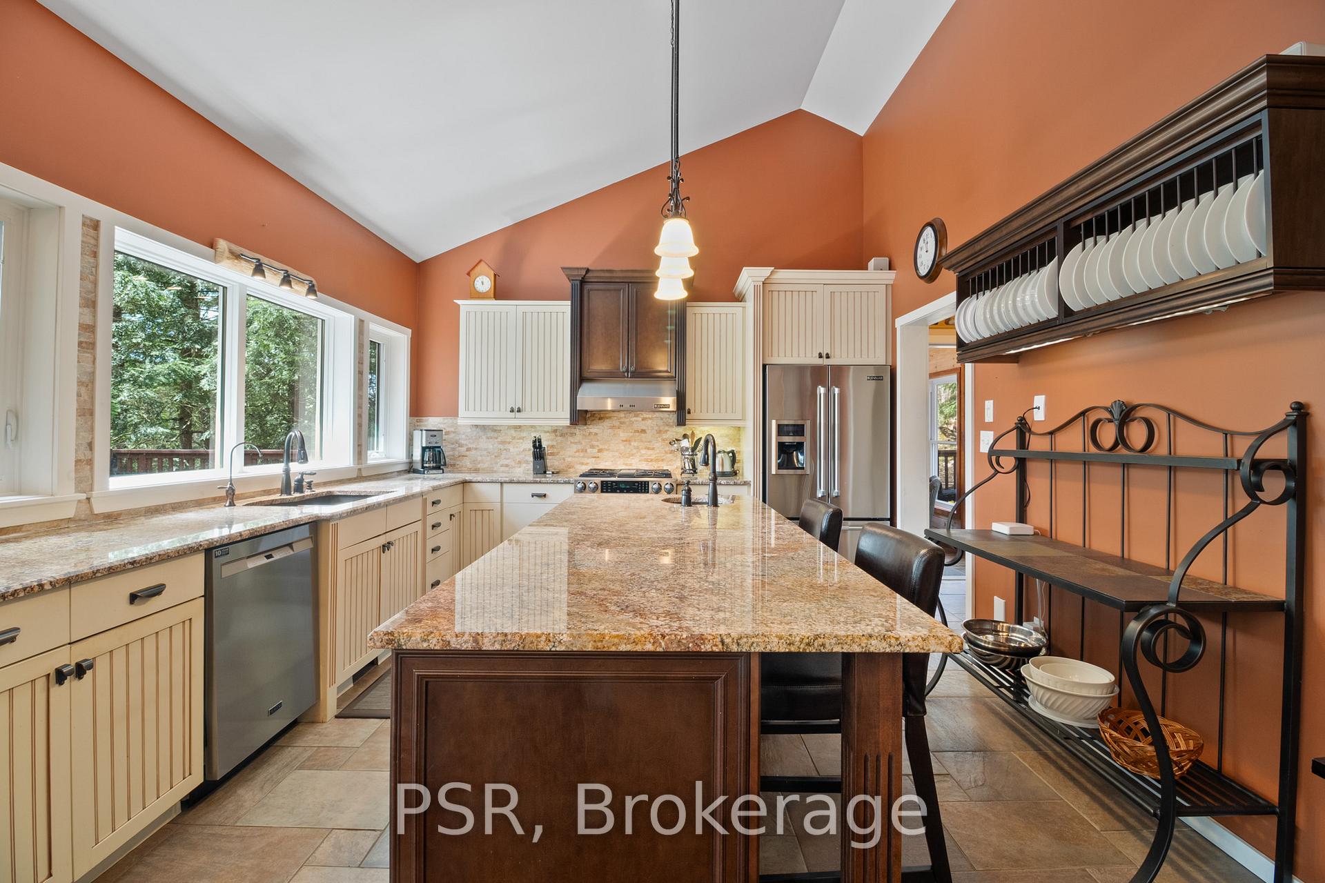 Photo 17 of 1049 Catherine Bagley Road, Gravenhurst, Morrison — HOMEH
