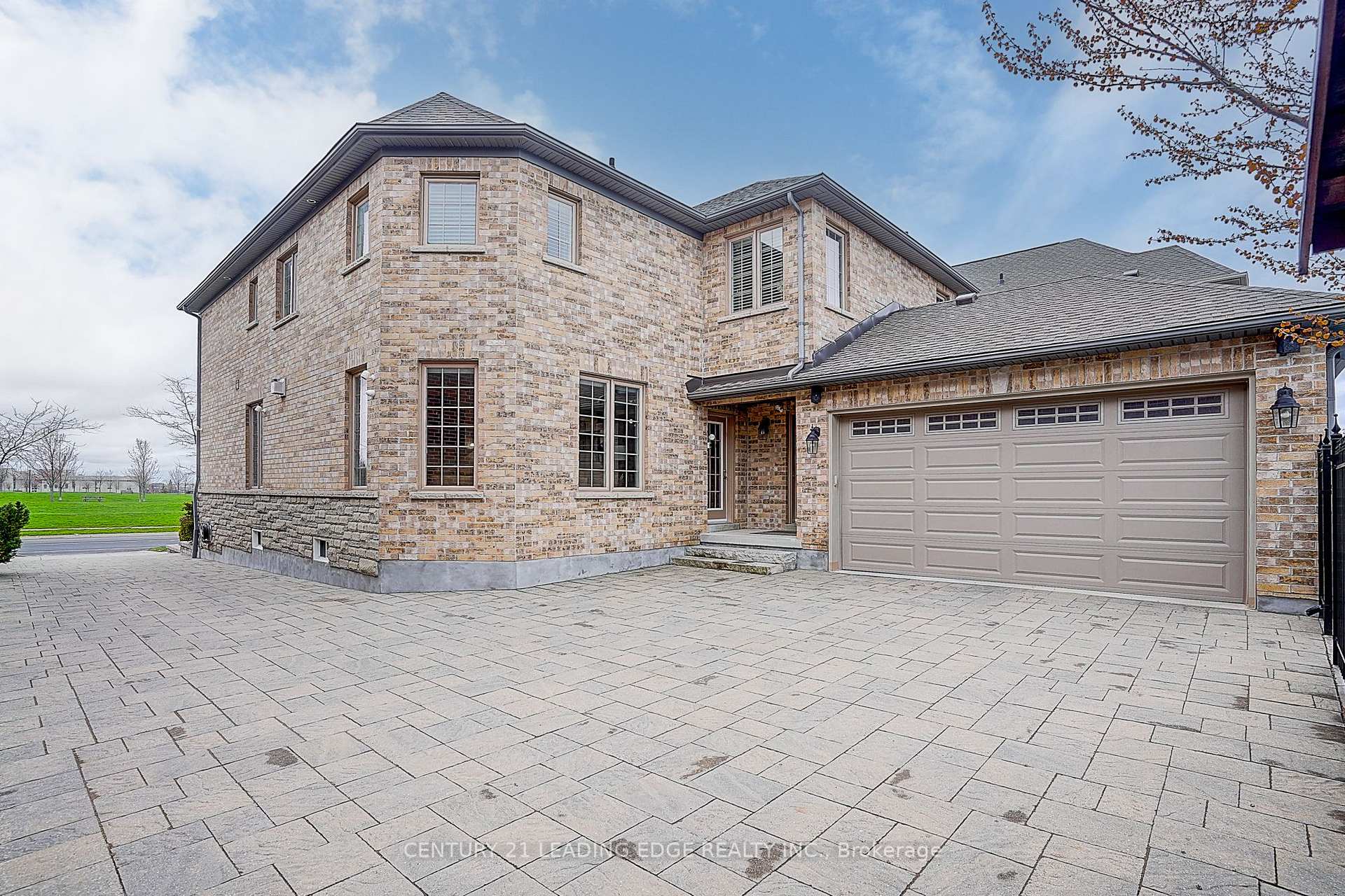 Photo 37 of 986 Castlemore Avenue, Markham, Wismer — HOMEH
