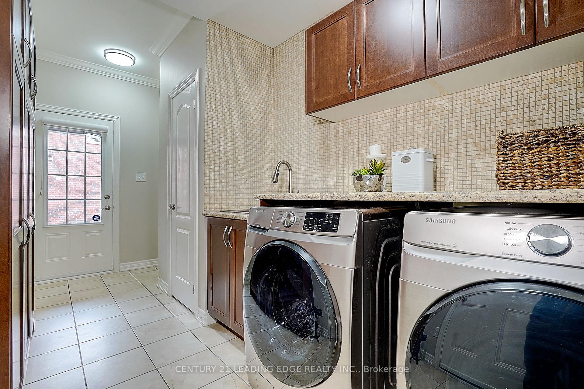 Photo 11 of 986 Castlemore Avenue, Markham, Wismer — HOMEH