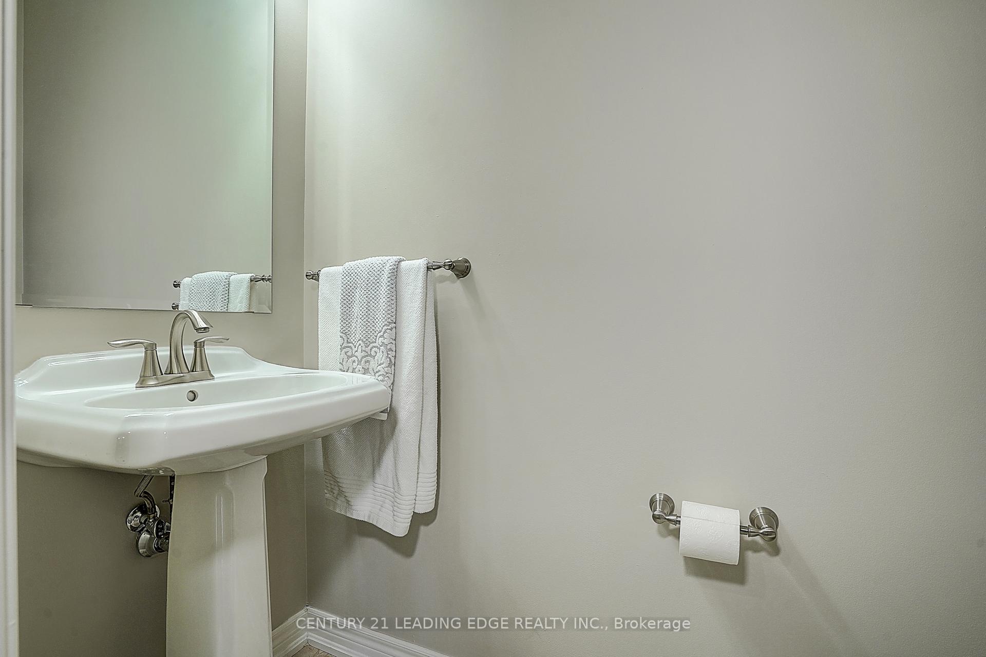 Photo 18 of 986 Castlemore Avenue, Markham, Wismer — HOMEH