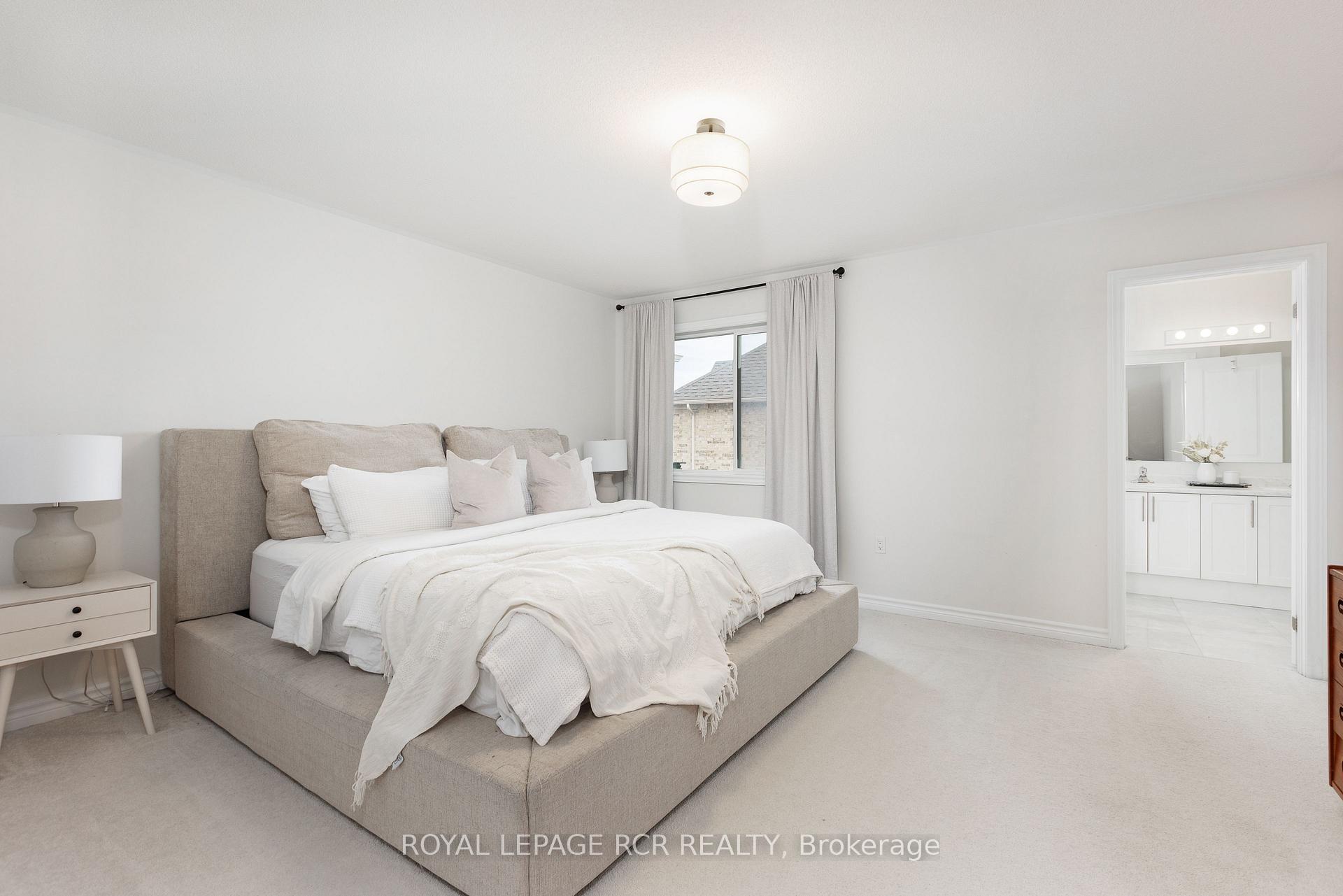 Photo 9 of 56 Kingknoll Crescent, Georgina, Keswick South — HOMEH