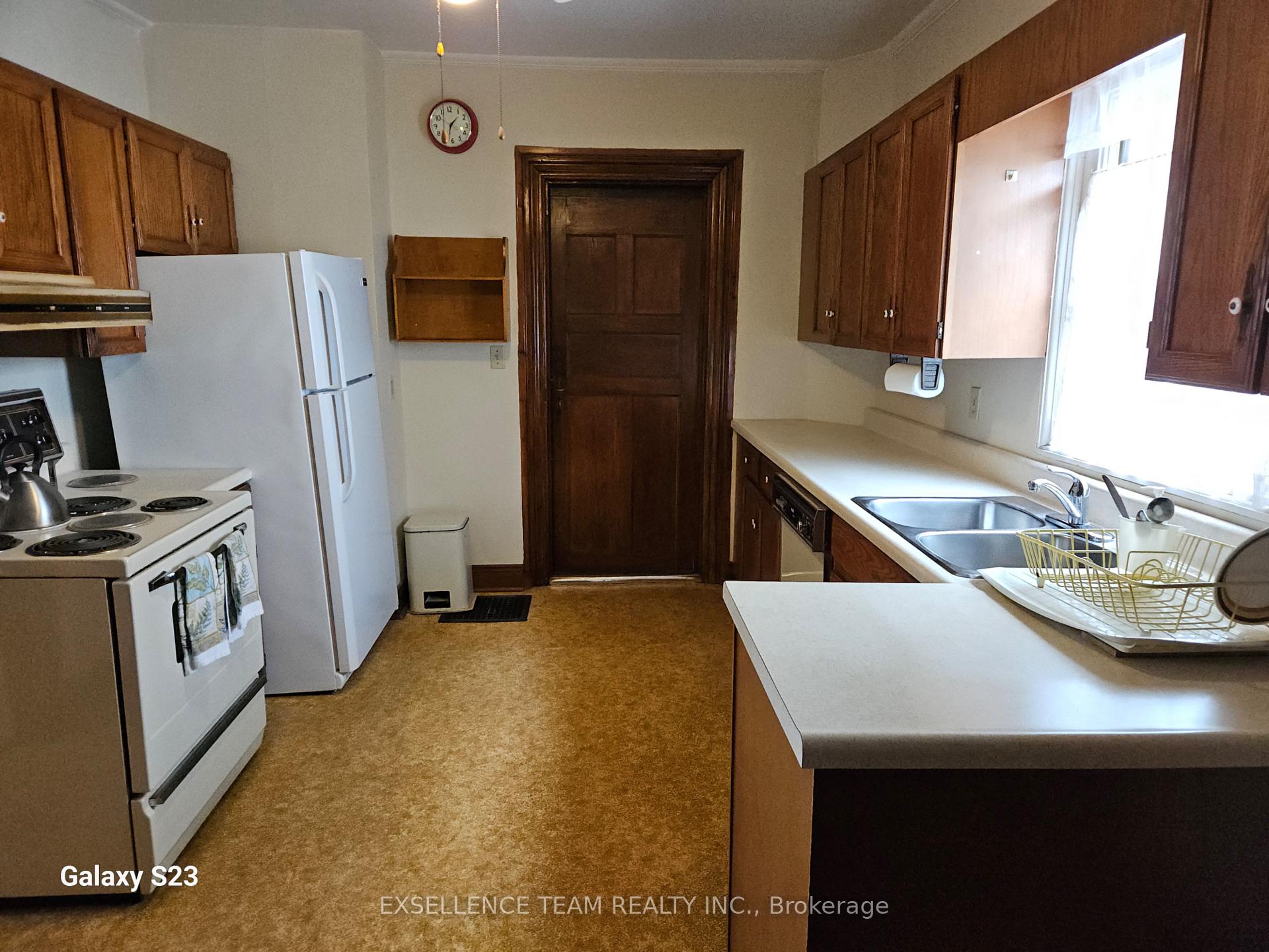 Photo 6 of 335 First St East Street E, Cornwall — HOMEH