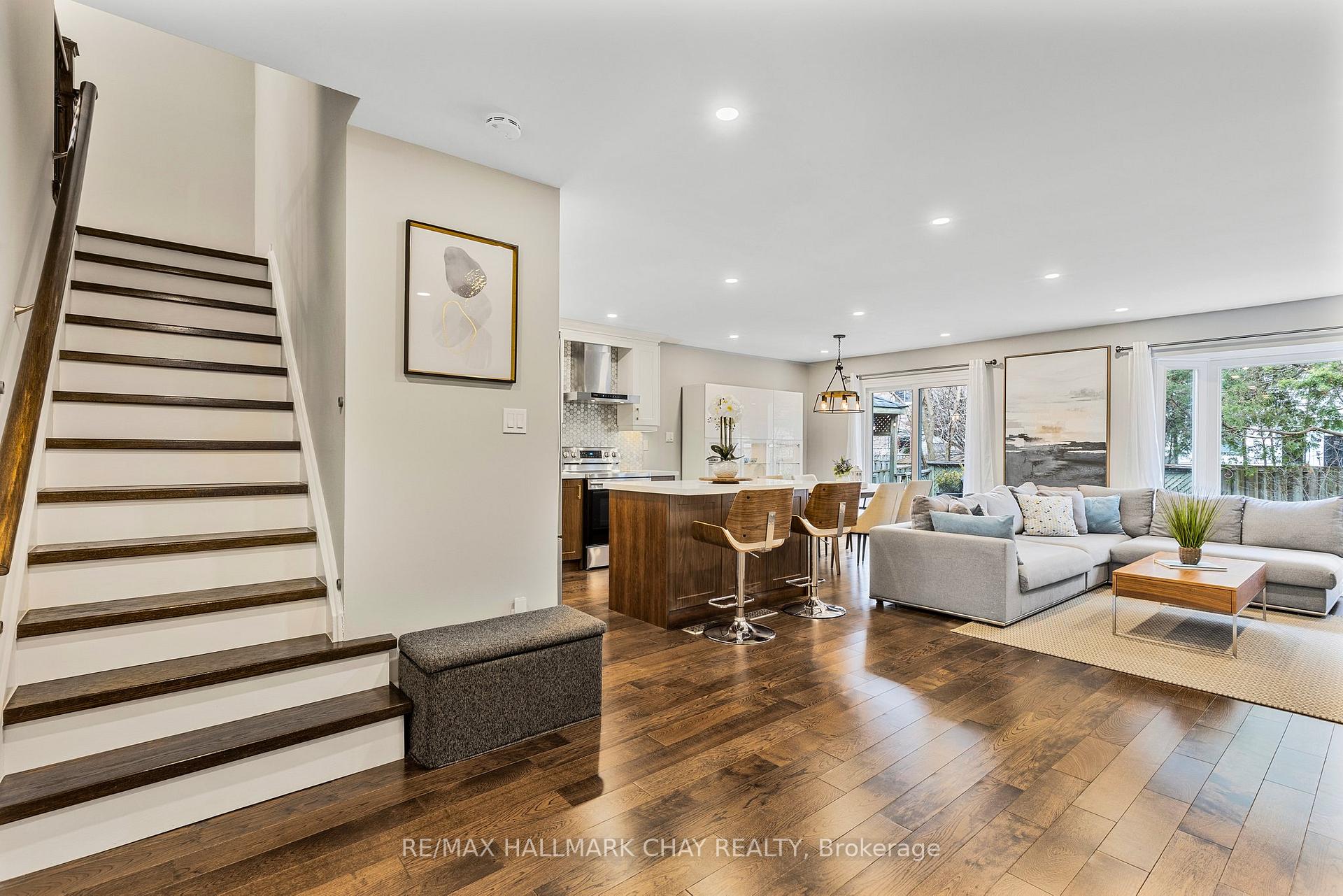 Photo 16 of 55 Marlow Crescent, Markham, Markville — HOMEH
