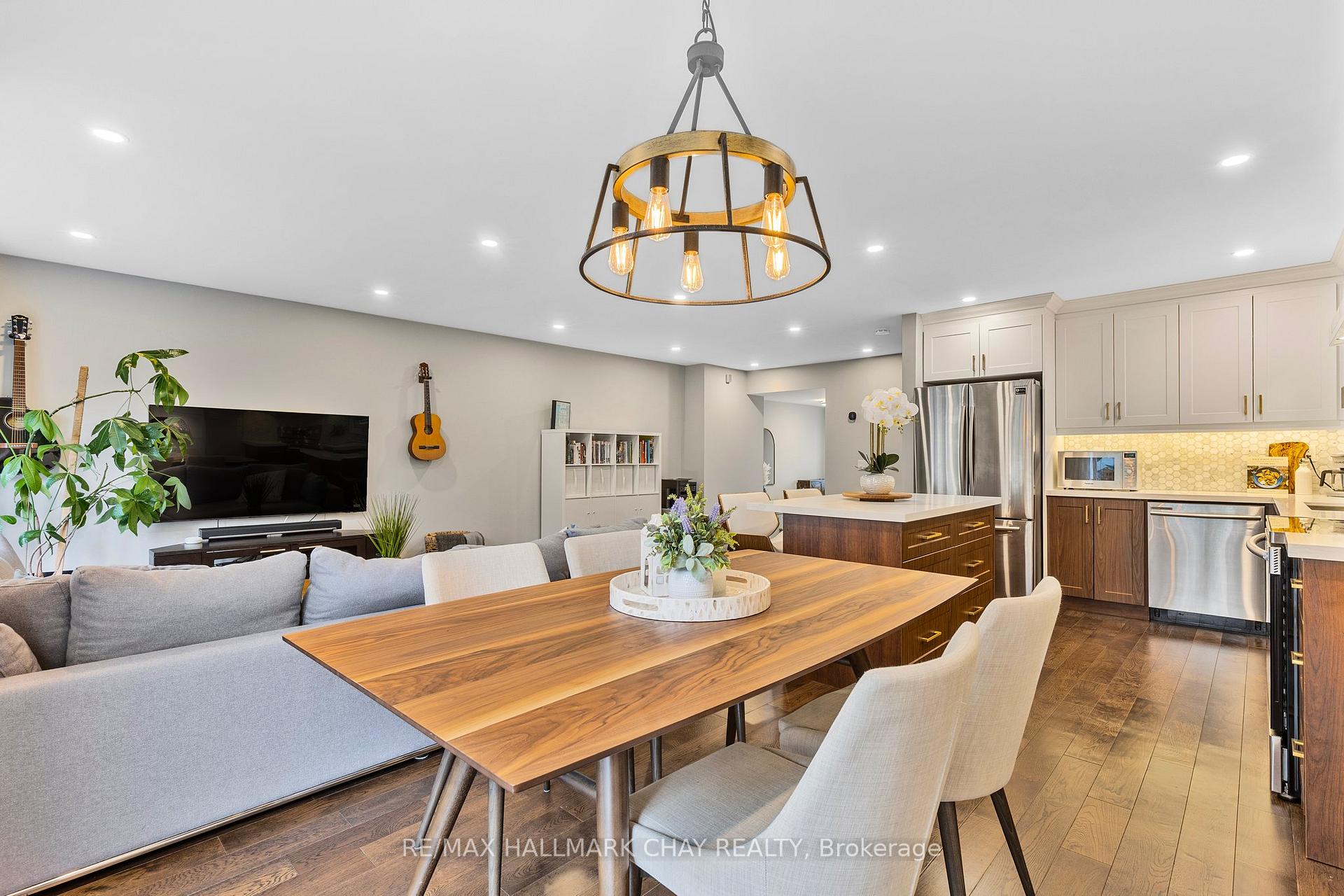Photo 17 of 55 Marlow Crescent, Markham, Markville — HOMEH