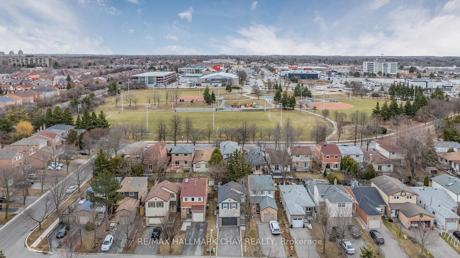 Photo 34 of 55 Marlow Crescent, Markham, Markville — HOMEH