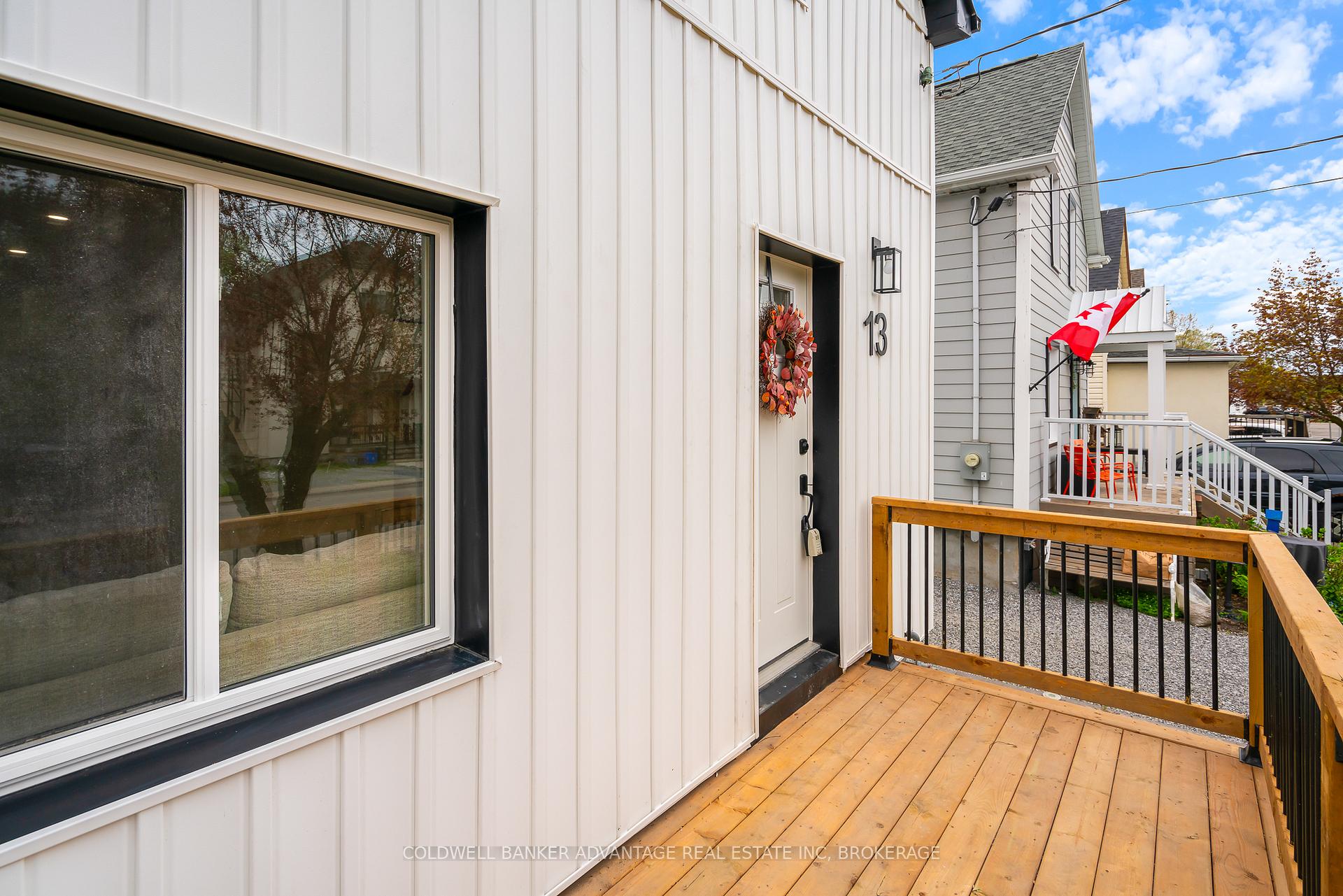Photo 6 of 13 Pinecrest Avenue, St. Catharines, Burleigh Hill — HOMEH
