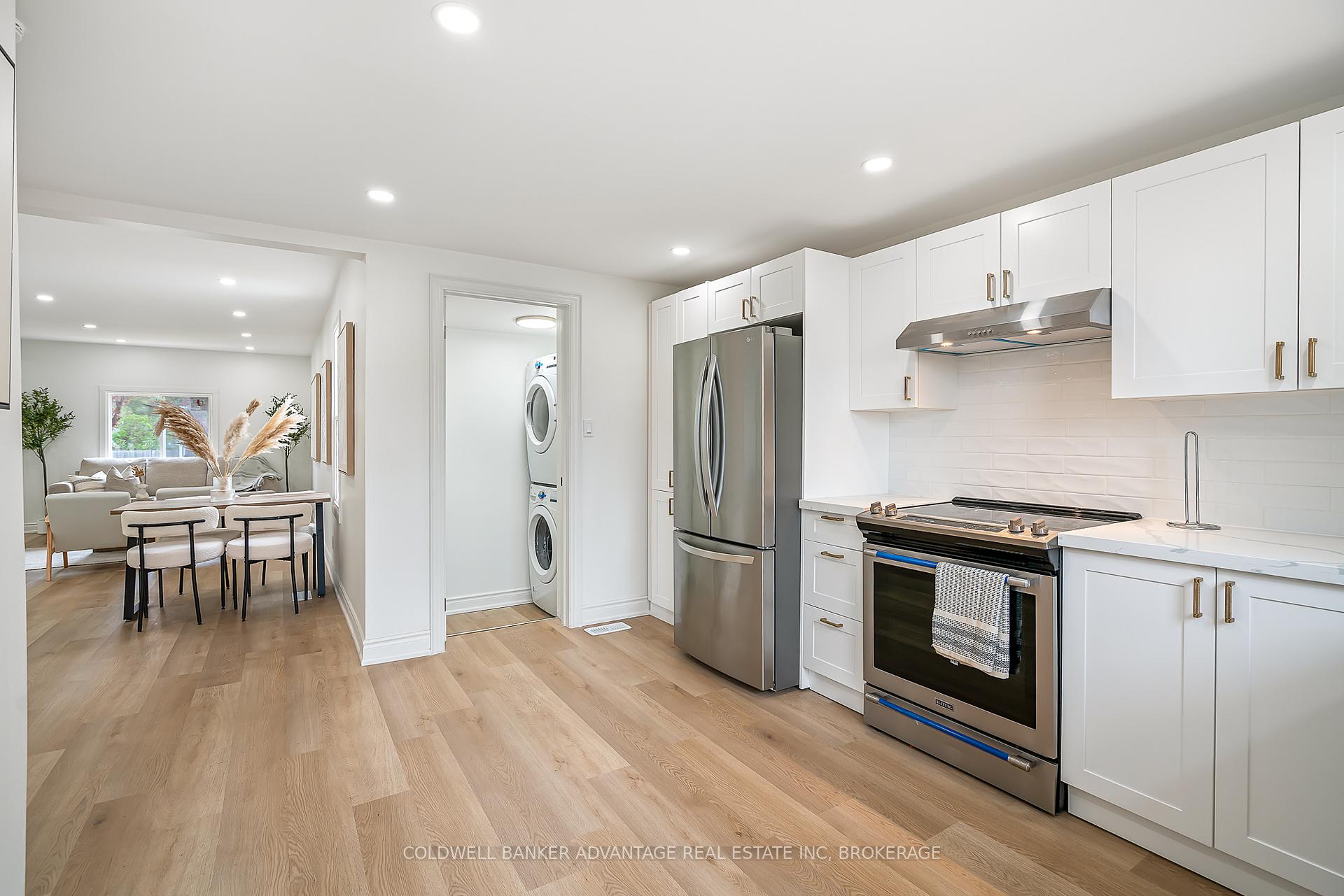 Photo 8 of 13 Pinecrest Avenue, St. Catharines, Burleigh Hill — HOMEH