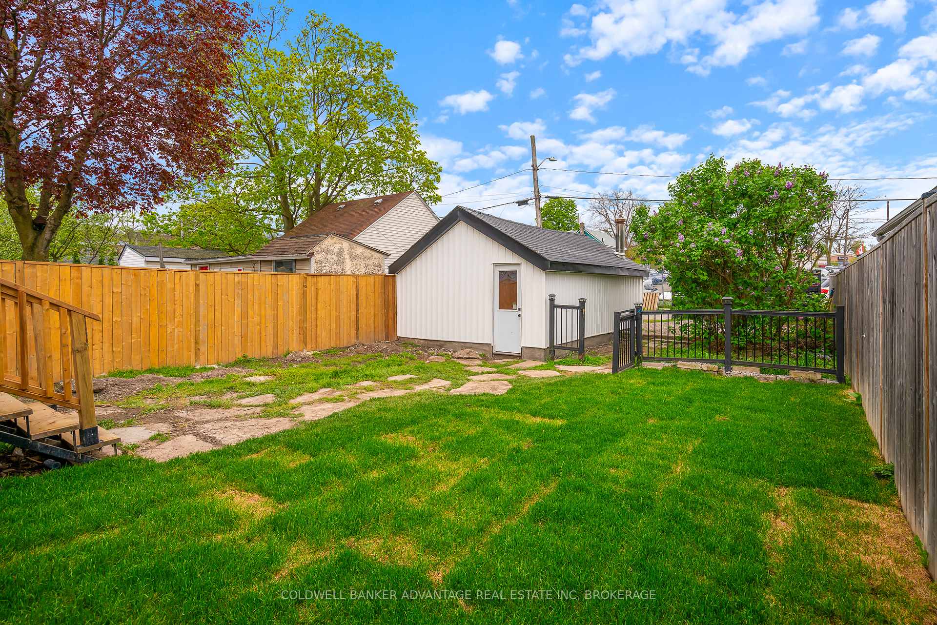 Photo 23 of 13 Pinecrest Avenue, St. Catharines, Burleigh Hill — HOMEH