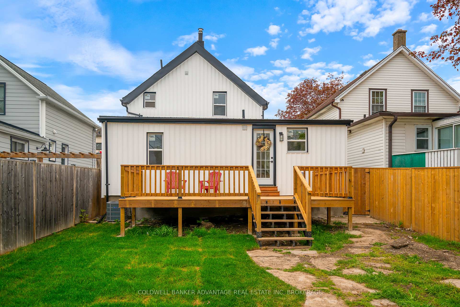 Photo 33 of 13 Pinecrest Avenue, St. Catharines, Burleigh Hill — HOMEH