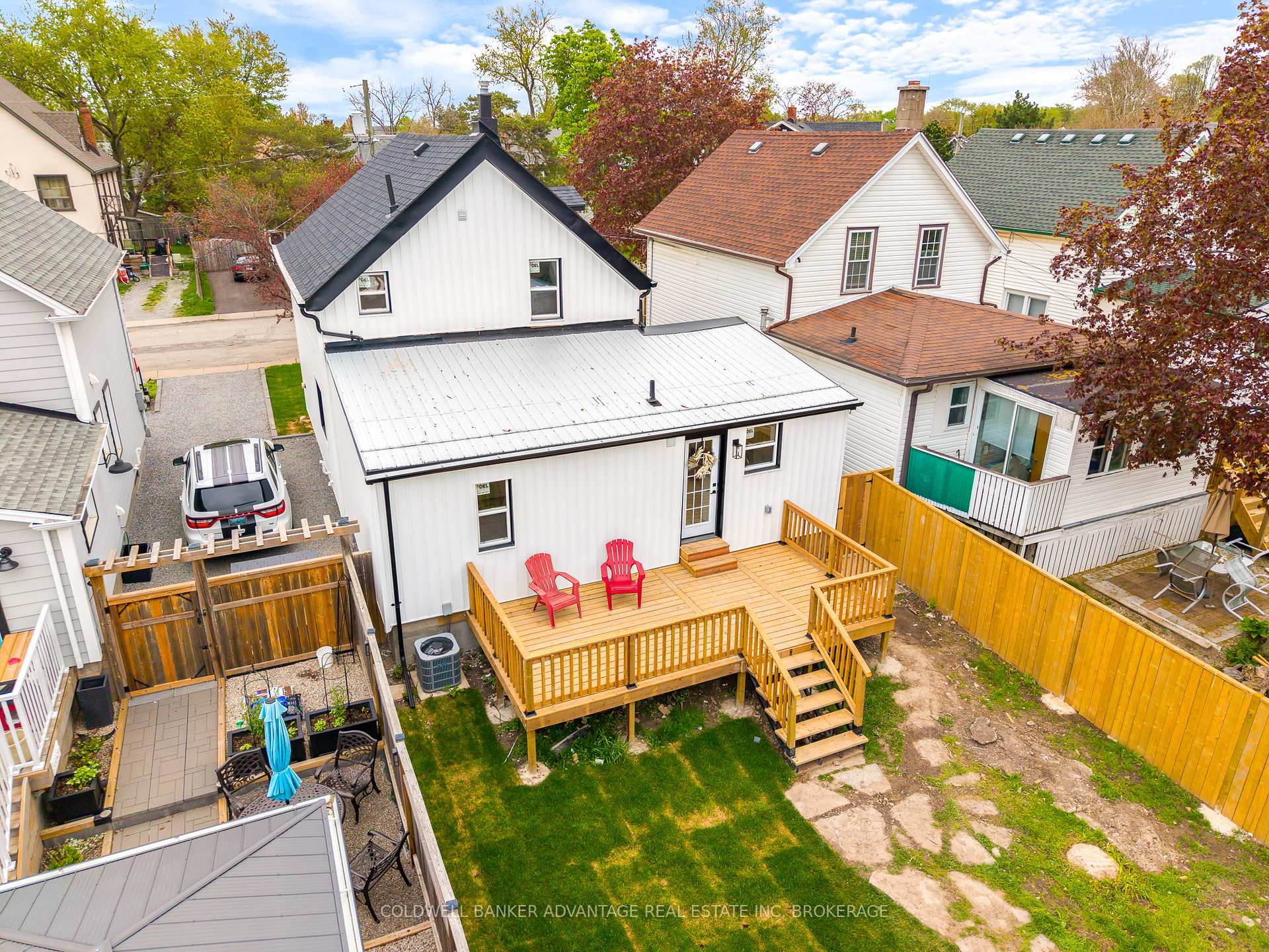 Photo 32 of 13 Pinecrest Avenue, St. Catharines, Burleigh Hill — HOMEH