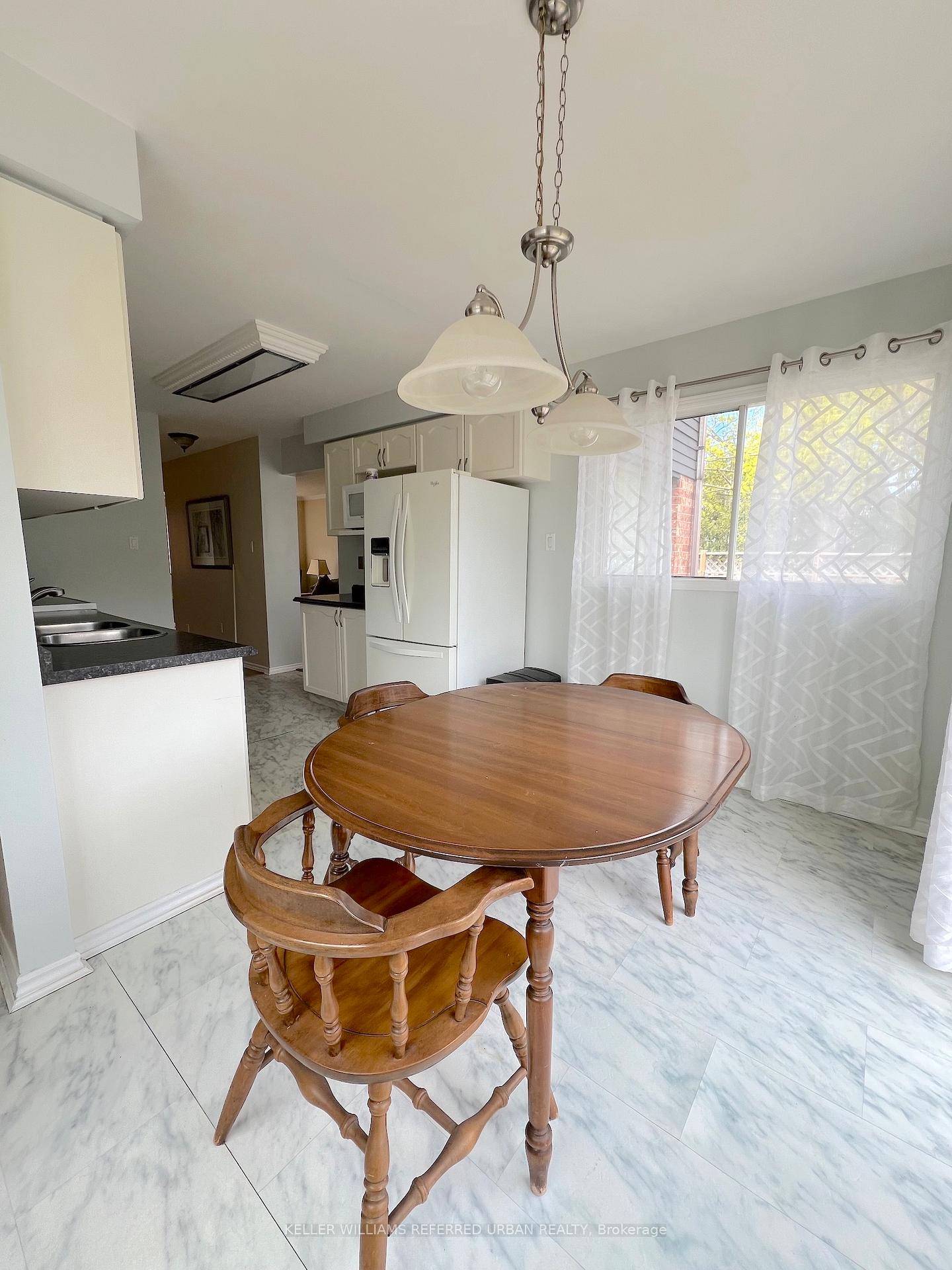 Photo 22 of 801 Lavis Street, Oshawa, Pinecrest — HOMEH