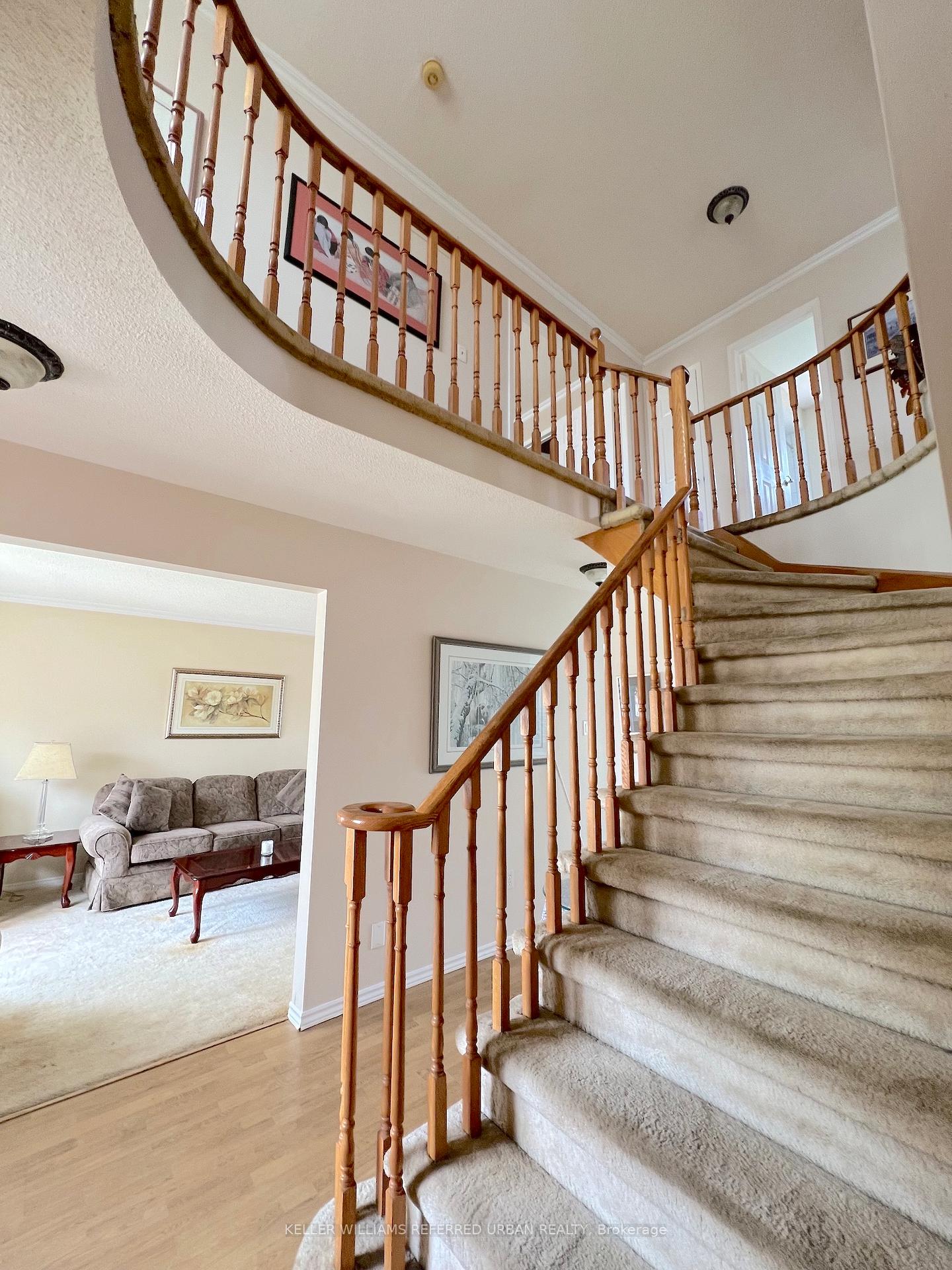 Photo 5 of 801 Lavis Street, Oshawa, Pinecrest — HOMEH