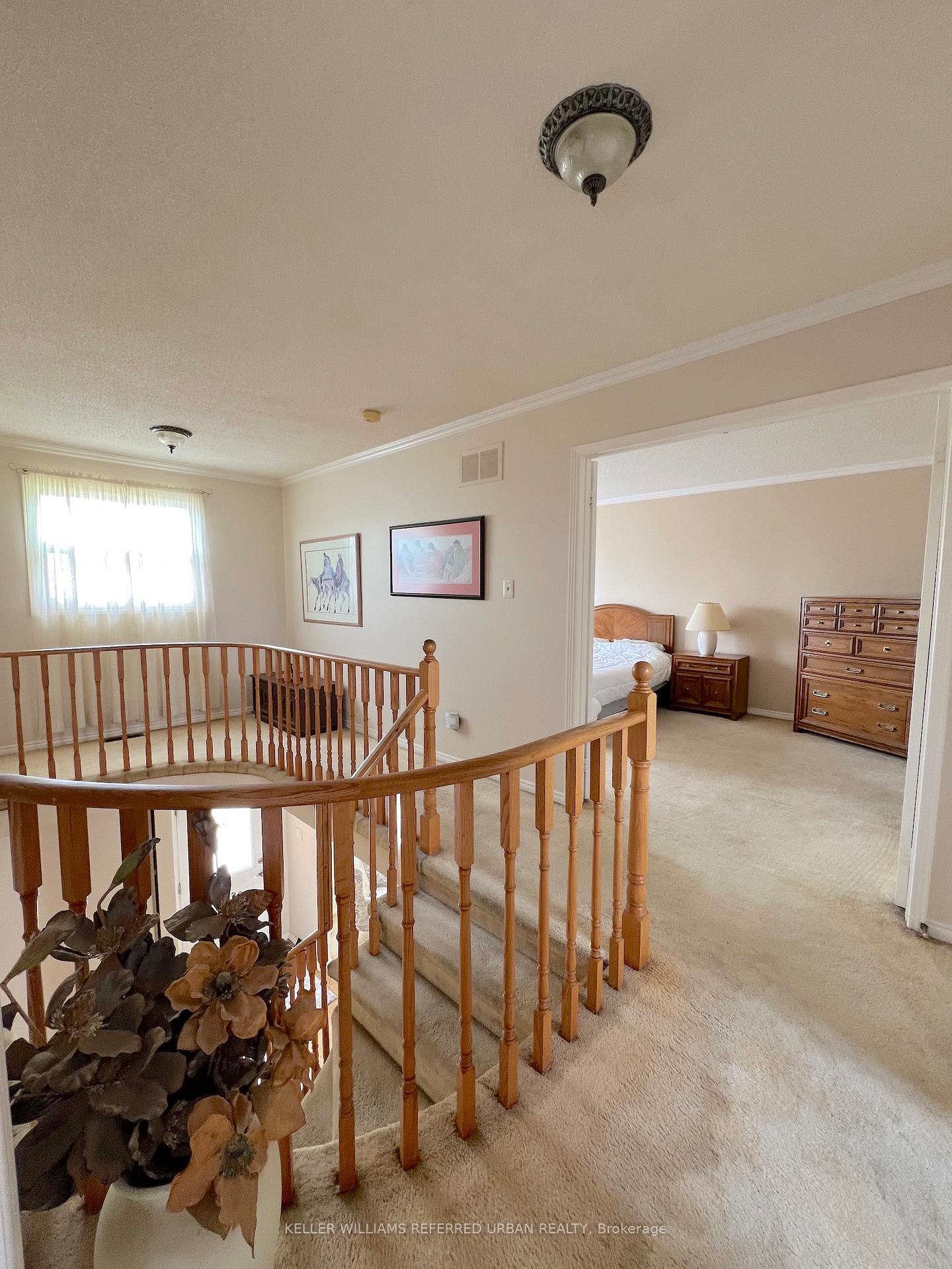 Photo 11 of 801 Lavis Street, Oshawa, Pinecrest — HOMEH