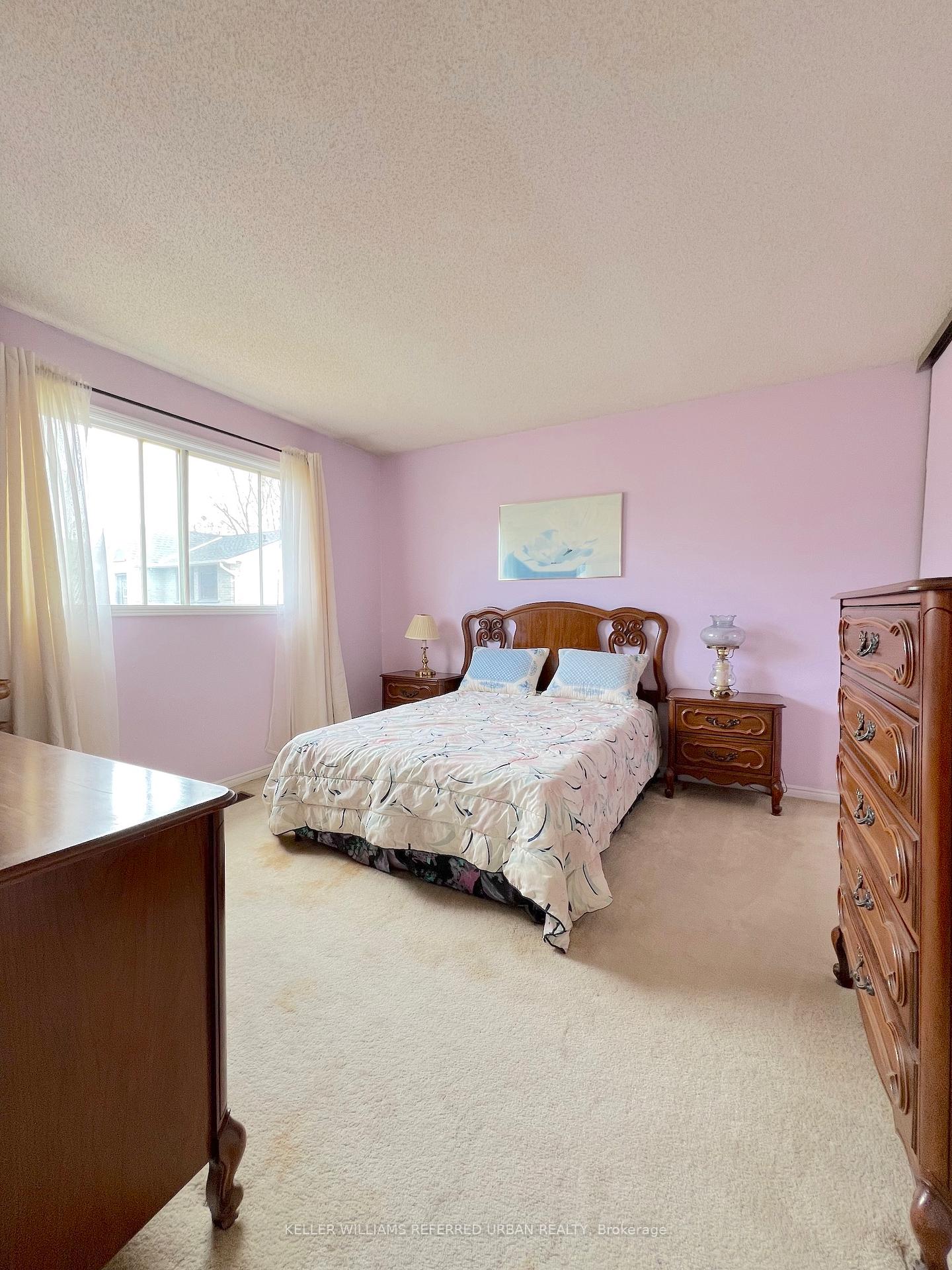 Photo 14 of 801 Lavis Street, Oshawa, Pinecrest — HOMEH
