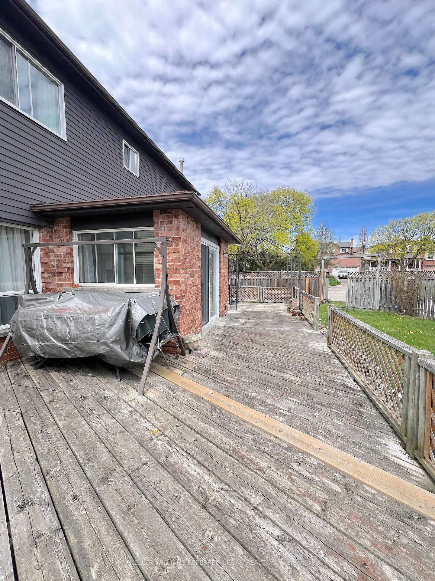 Photo 9 of 801 Lavis Street, Oshawa, Pinecrest — HOMEH