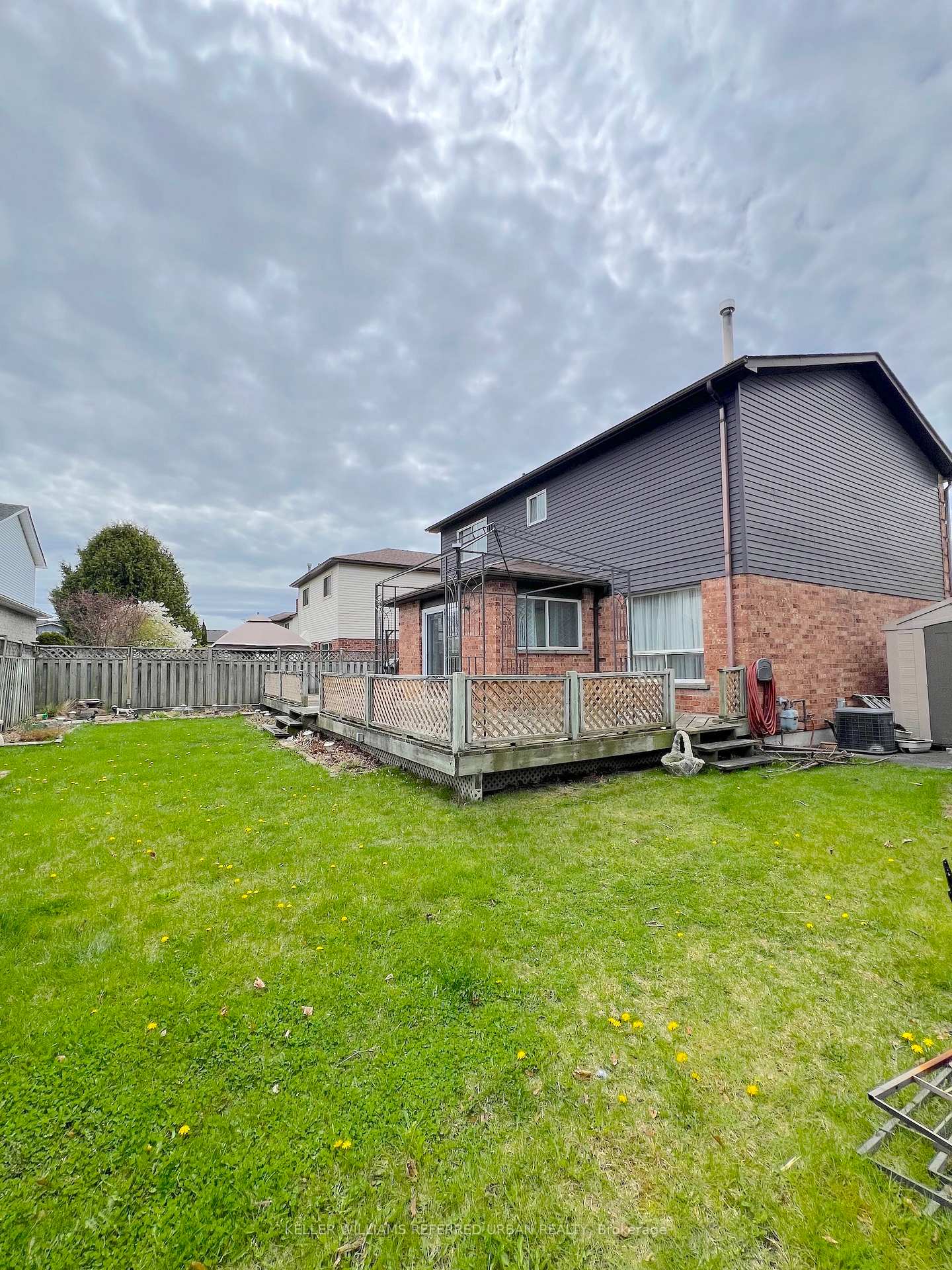 Photo 20 of 801 Lavis Street, Oshawa, Pinecrest — HOMEH