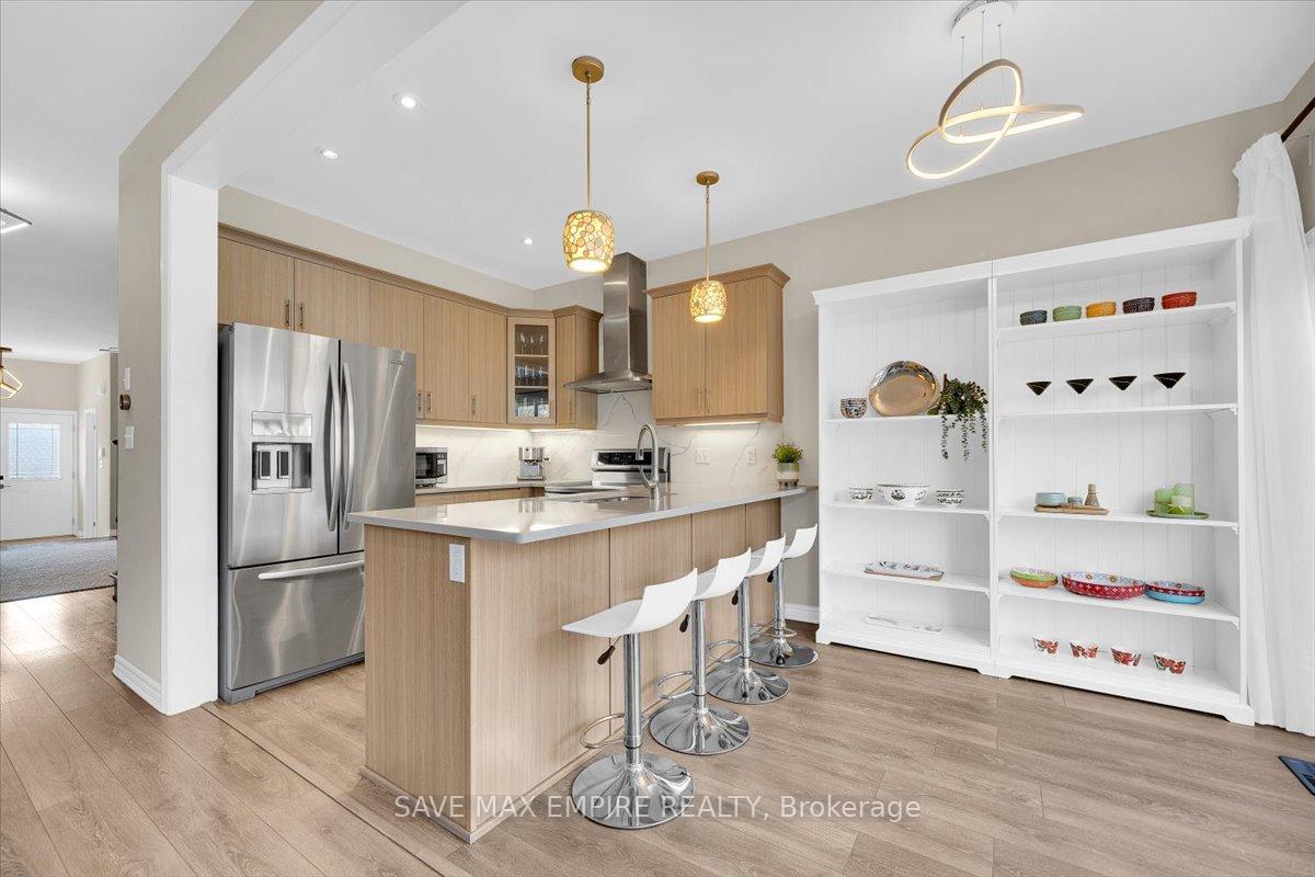 Photo 13 of 235 Fellowes Crescent, Hamilton, Waterdown — HOMEH