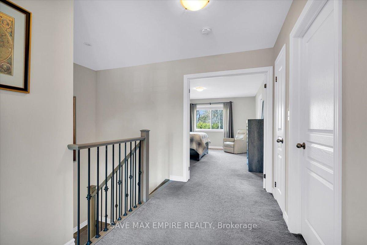 Photo 18 of 235 Fellowes Crescent, Hamilton, Waterdown — HOMEH