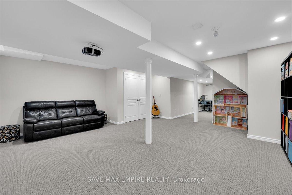 Photo 35 of 235 Fellowes Crescent, Hamilton, Waterdown — HOMEH