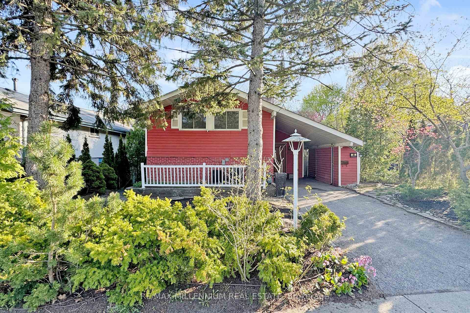 Photo 14 of 38 Northfield Road, Scarborough, Woburn — HOMEH