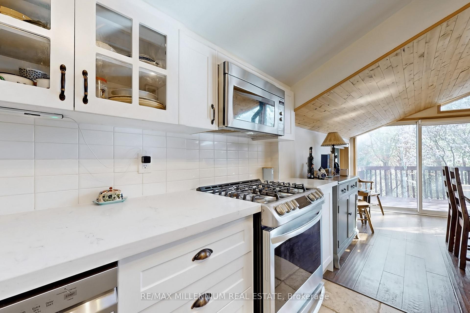 Photo 35 of 38 Northfield Road, Scarborough, Woburn — HOMEH