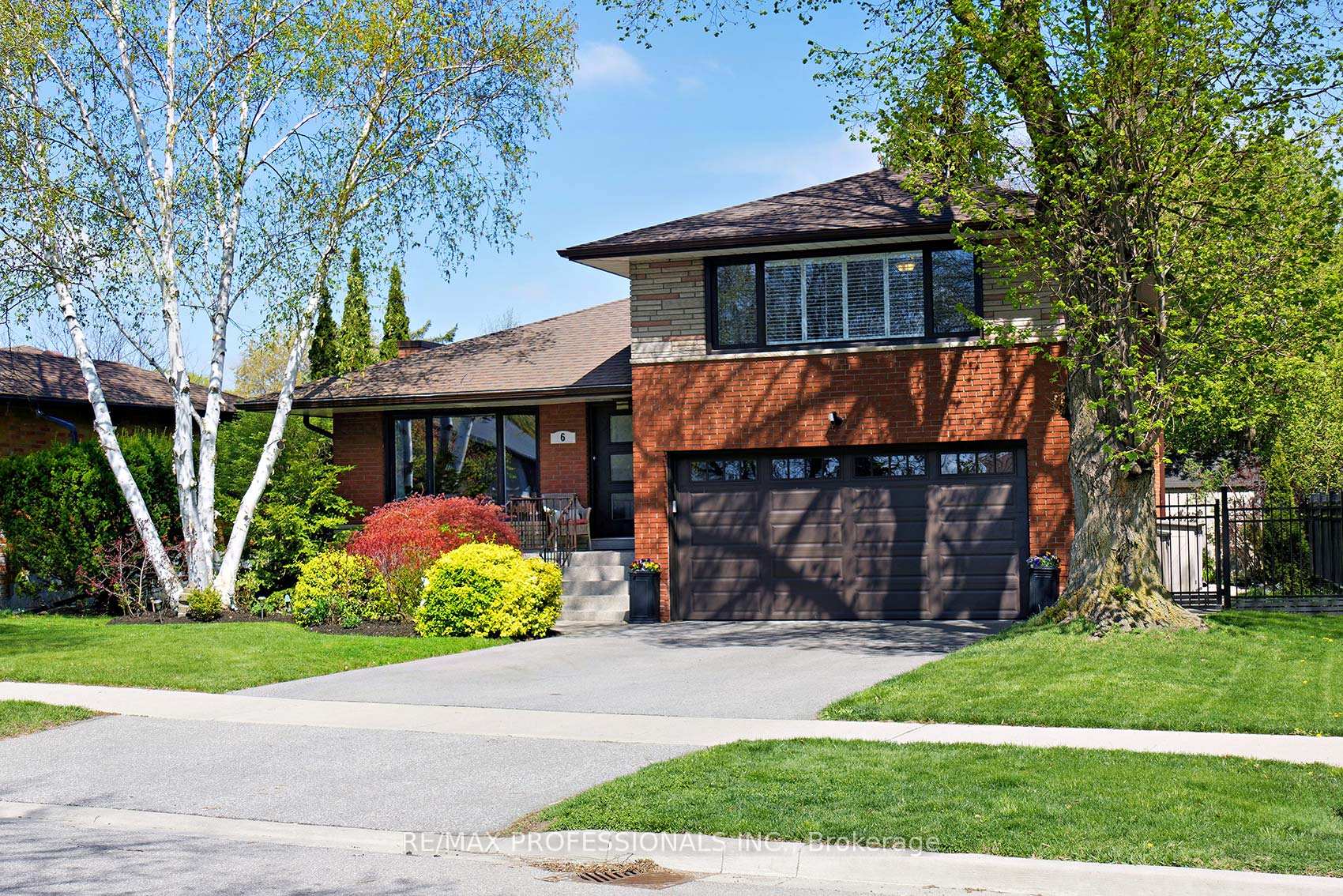 Photo 16 of 6 Laurelwood Crescent, Etobicoke, Kingsview Village-The Westway — HOMEH