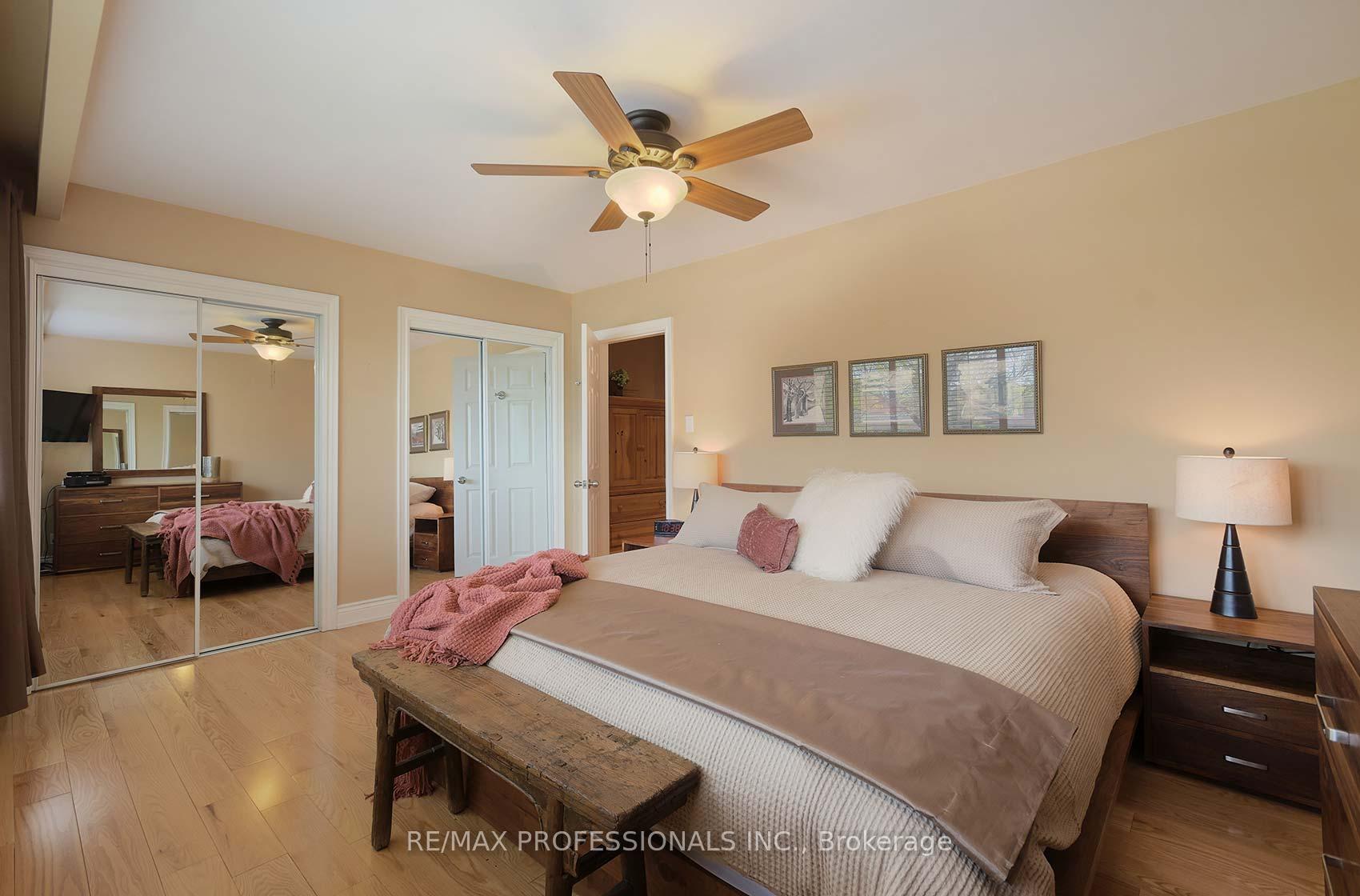 Photo 38 of 6 Laurelwood Crescent, Etobicoke, Kingsview Village-The Westway — HOMEH