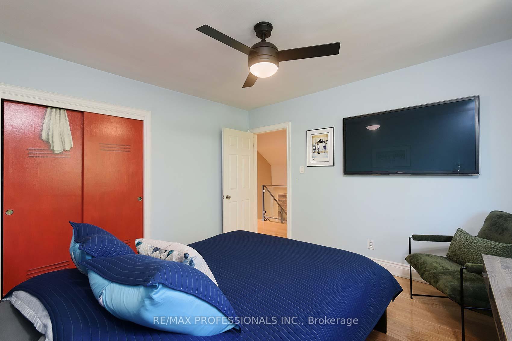 Photo 21 of 6 Laurelwood Crescent, Etobicoke, Kingsview Village-The Westway — HOMEH