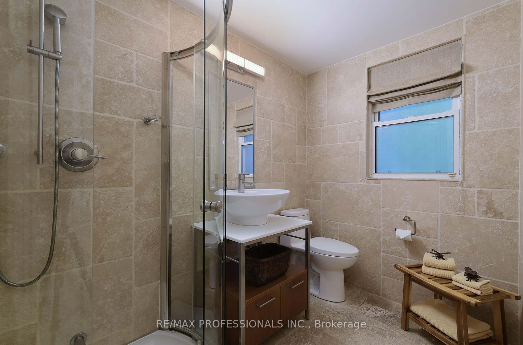 Photo 19 of 6 Laurelwood Crescent, Etobicoke, Kingsview Village-The Westway — HOMEH