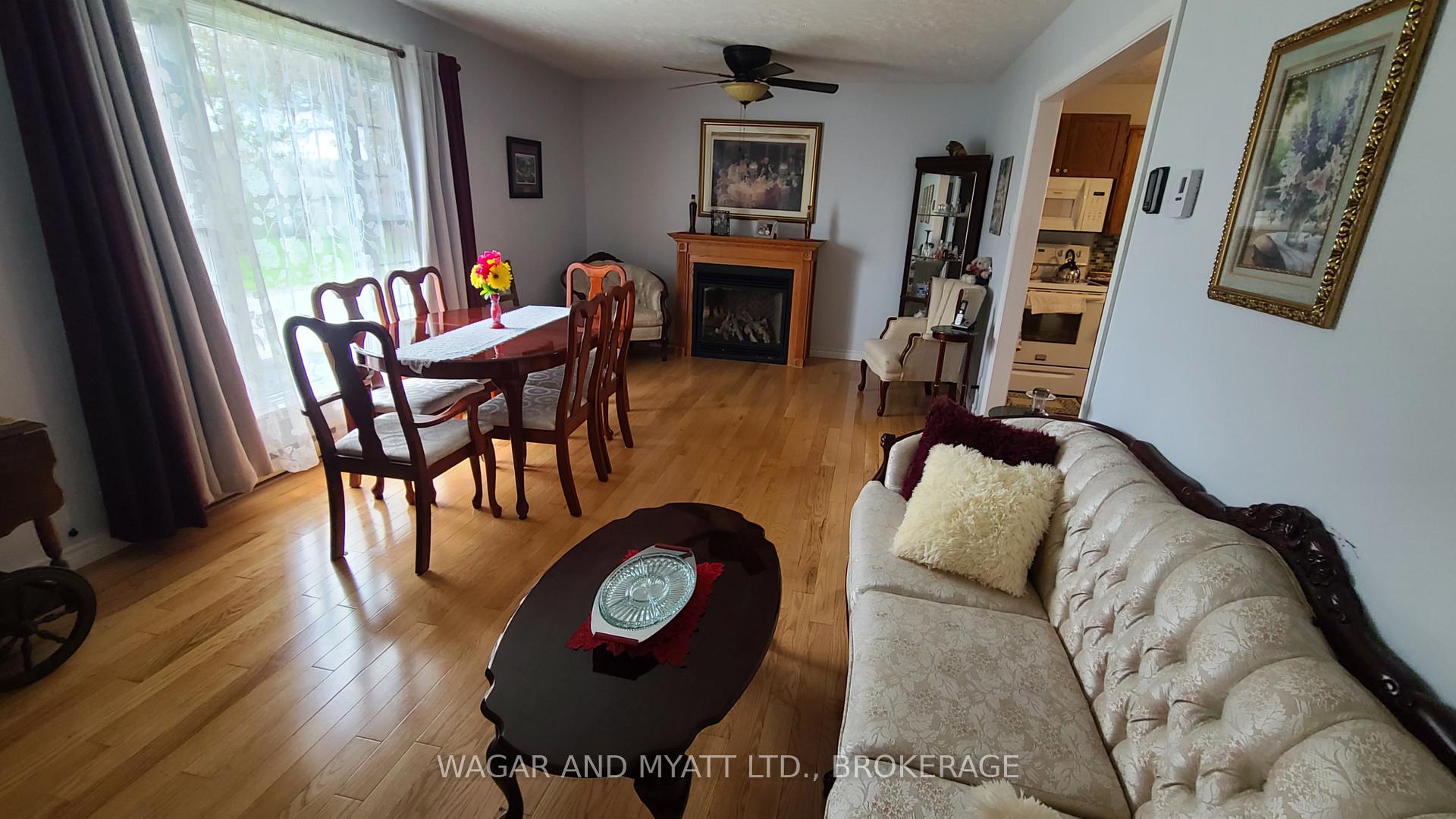 Photo 2 of 184 Brant Street, Deseronto, Deseronto (Town) — HOMEH
