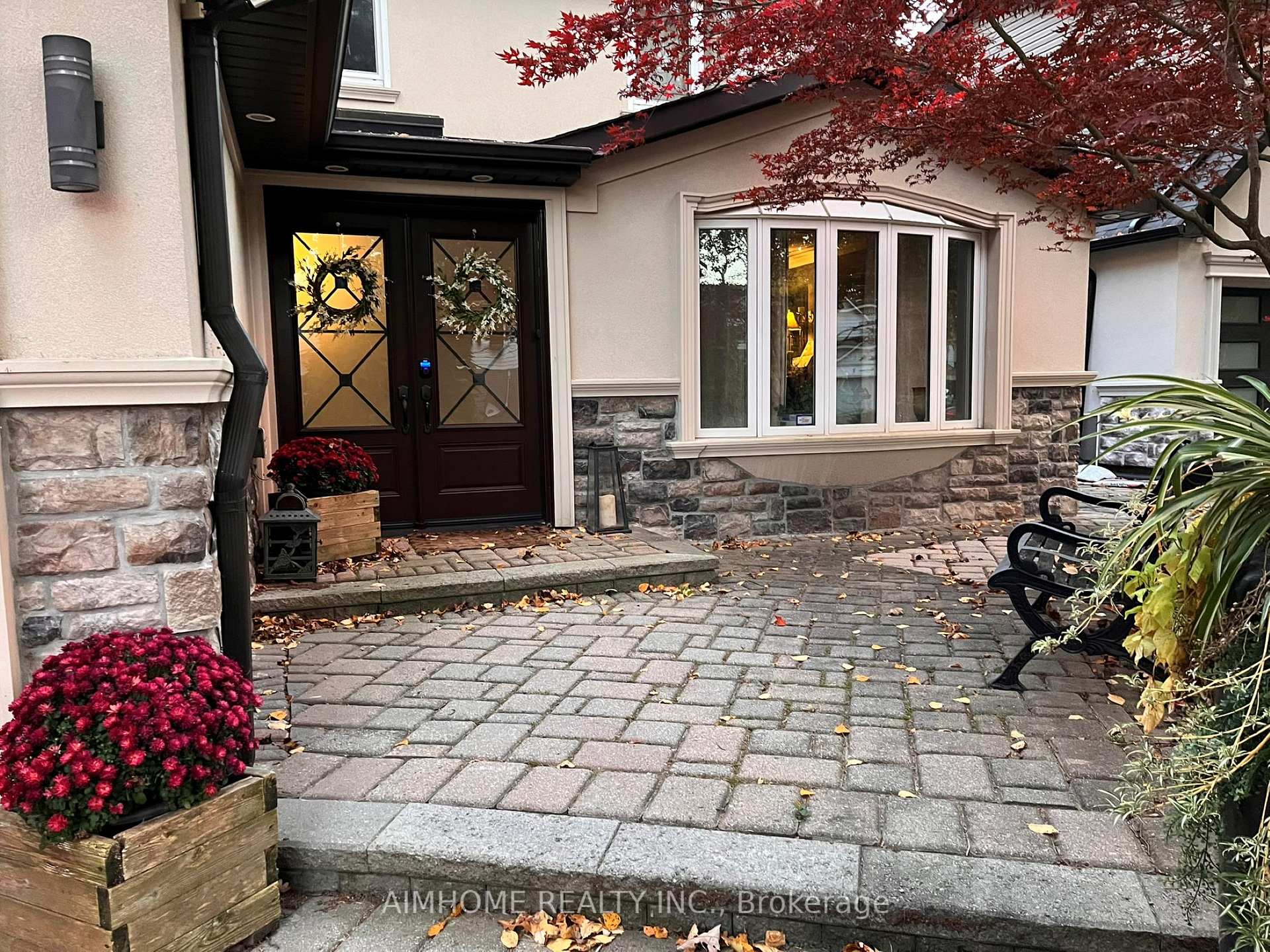 Photo 6 of 83 Emmeloord Crescent, Markham, Unionville — HOMEH