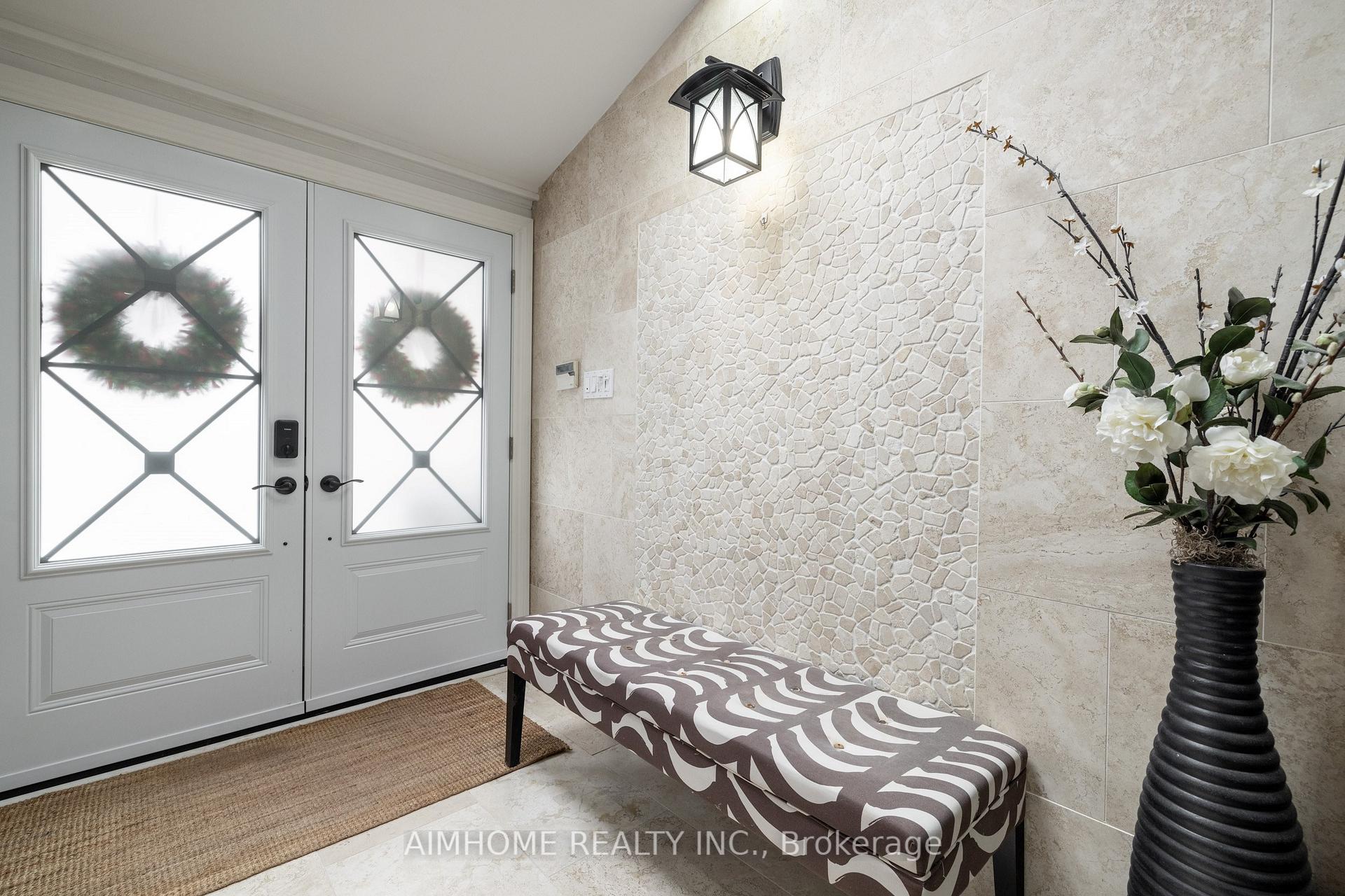 Photo 8 of 83 Emmeloord Crescent, Markham, Unionville — HOMEH