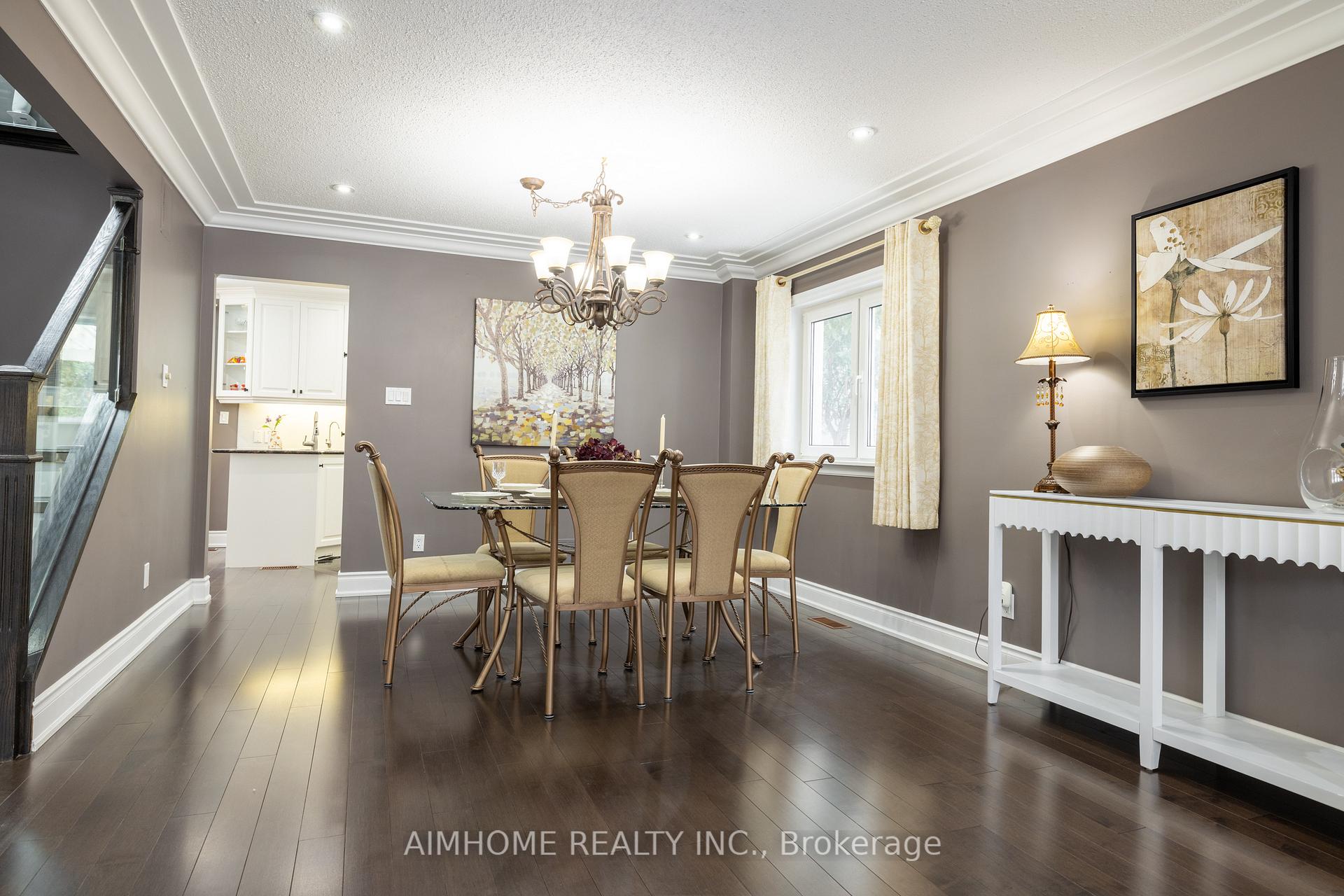 Photo 10 of 83 Emmeloord Crescent, Markham, Unionville — HOMEH