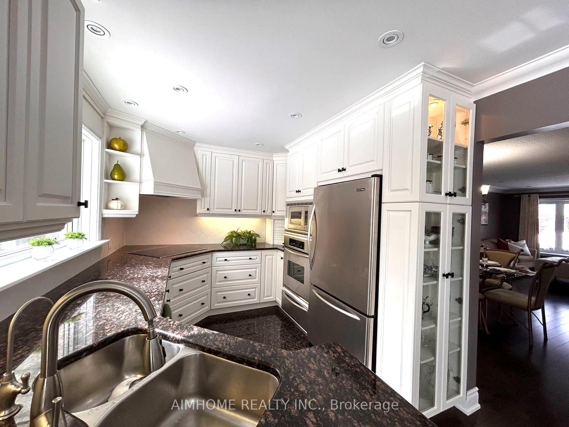 Photo 18 of 83 Emmeloord Crescent, Markham, Unionville — HOMEH