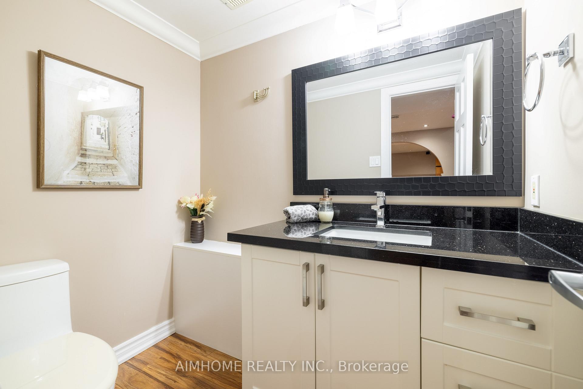 Photo 26 of 83 Emmeloord Crescent, Markham, Unionville — HOMEH
