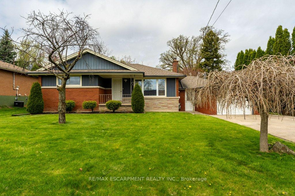 Photo 1 of 4386 Jackson Street, Lincoln, Beamsville — HOMEH