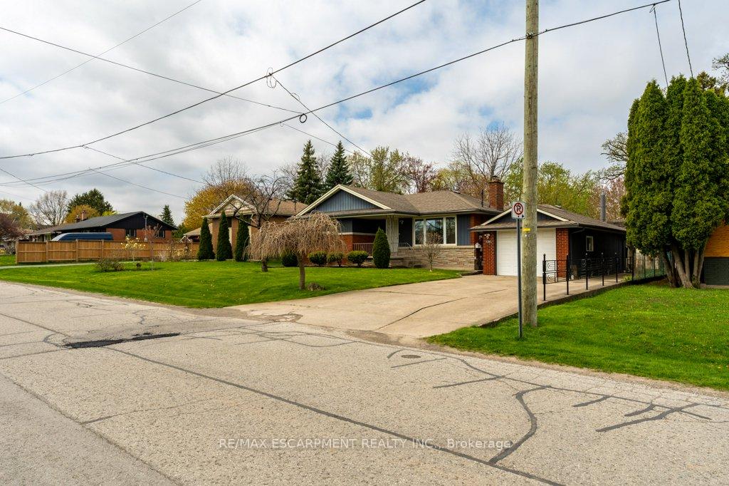Photo 6 of 4386 Jackson Street, Lincoln, Beamsville — HOMEH
