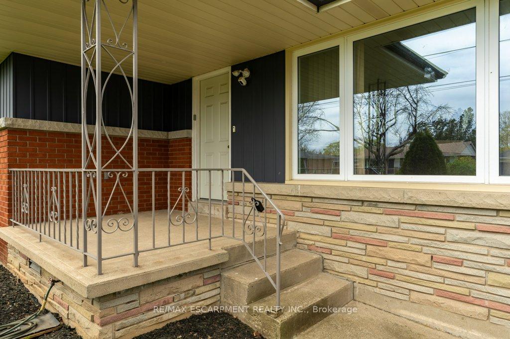 Photo 8 of 4386 Jackson Street, Lincoln, Beamsville — HOMEH
