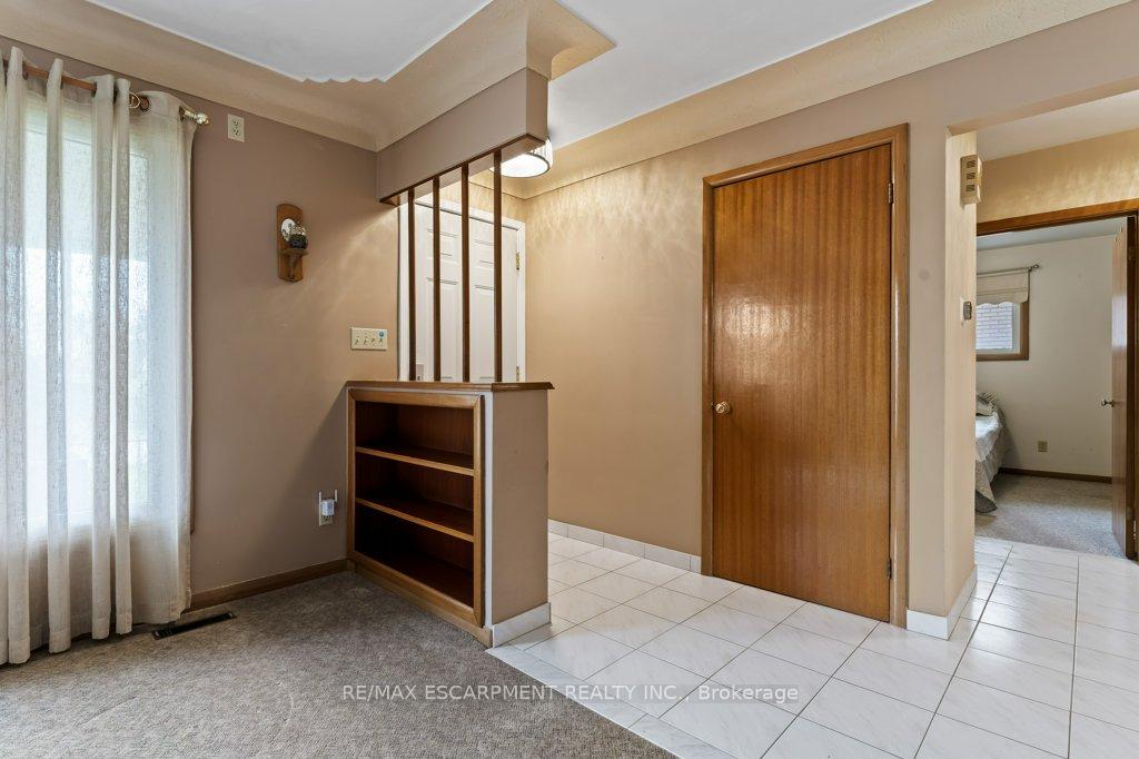 Photo 10 of 4386 Jackson Street, Lincoln, Beamsville — HOMEH