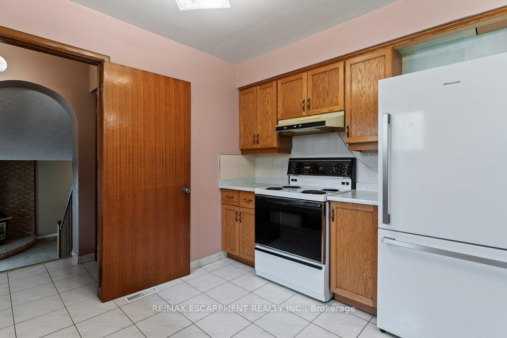 Photo 20 of 4386 Jackson Street, Lincoln, Beamsville — HOMEH