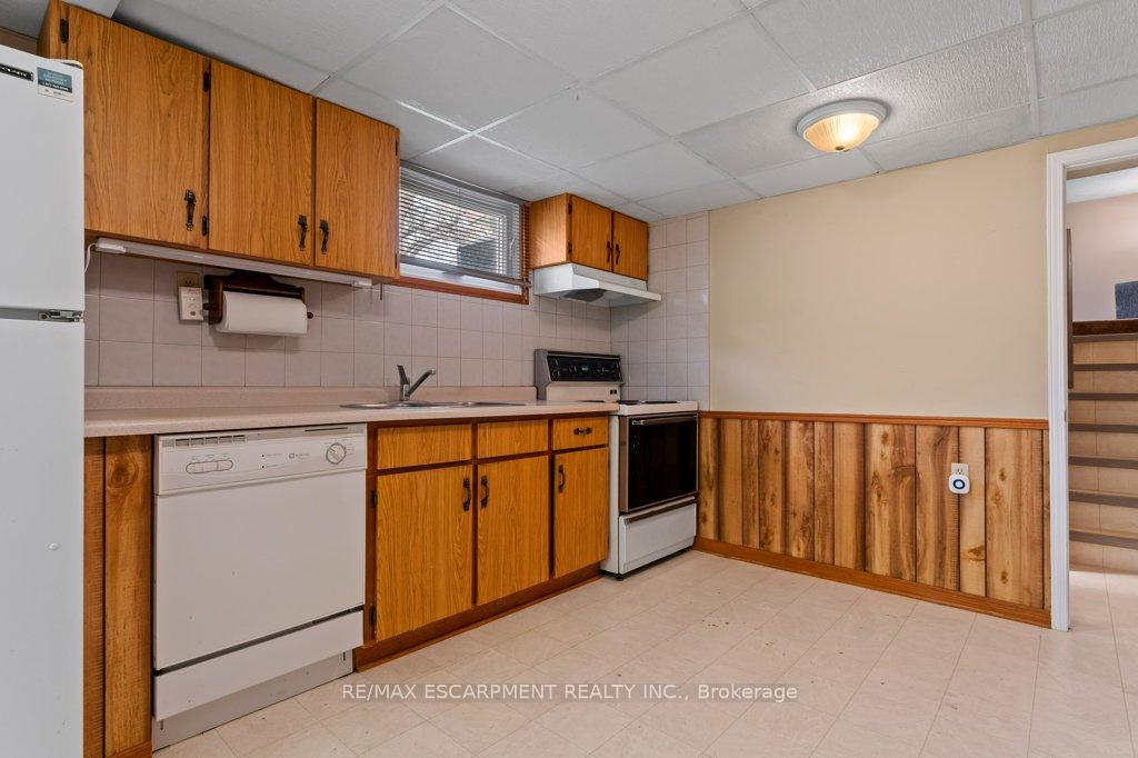 Photo 34 of 4386 Jackson Street, Lincoln, Beamsville — HOMEH