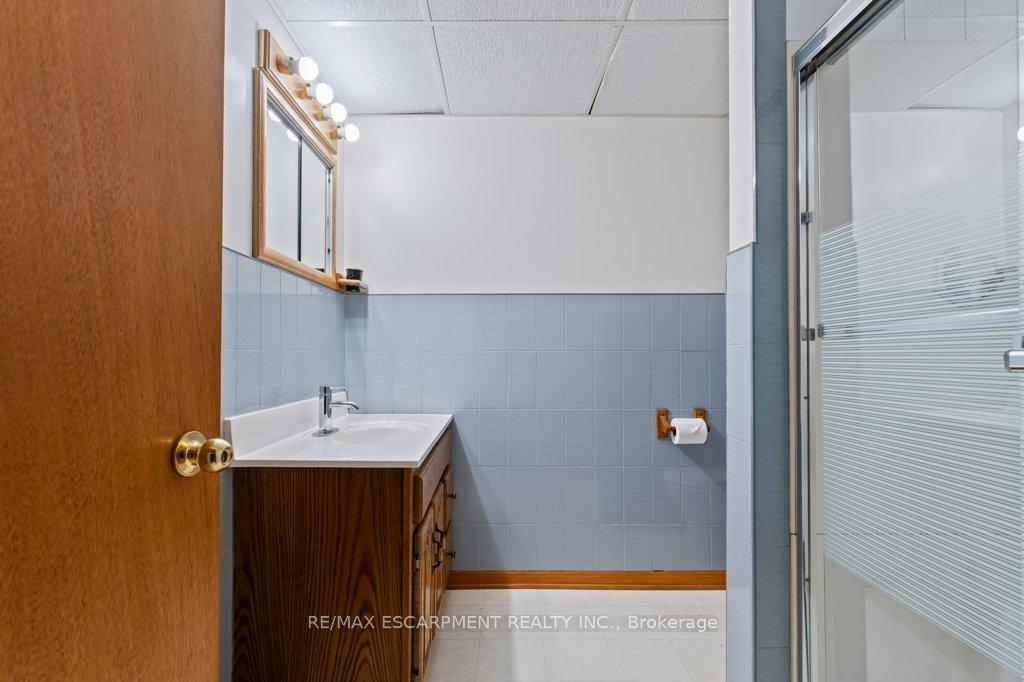 Photo 46 of 4386 Jackson Street, Lincoln, Beamsville — HOMEH