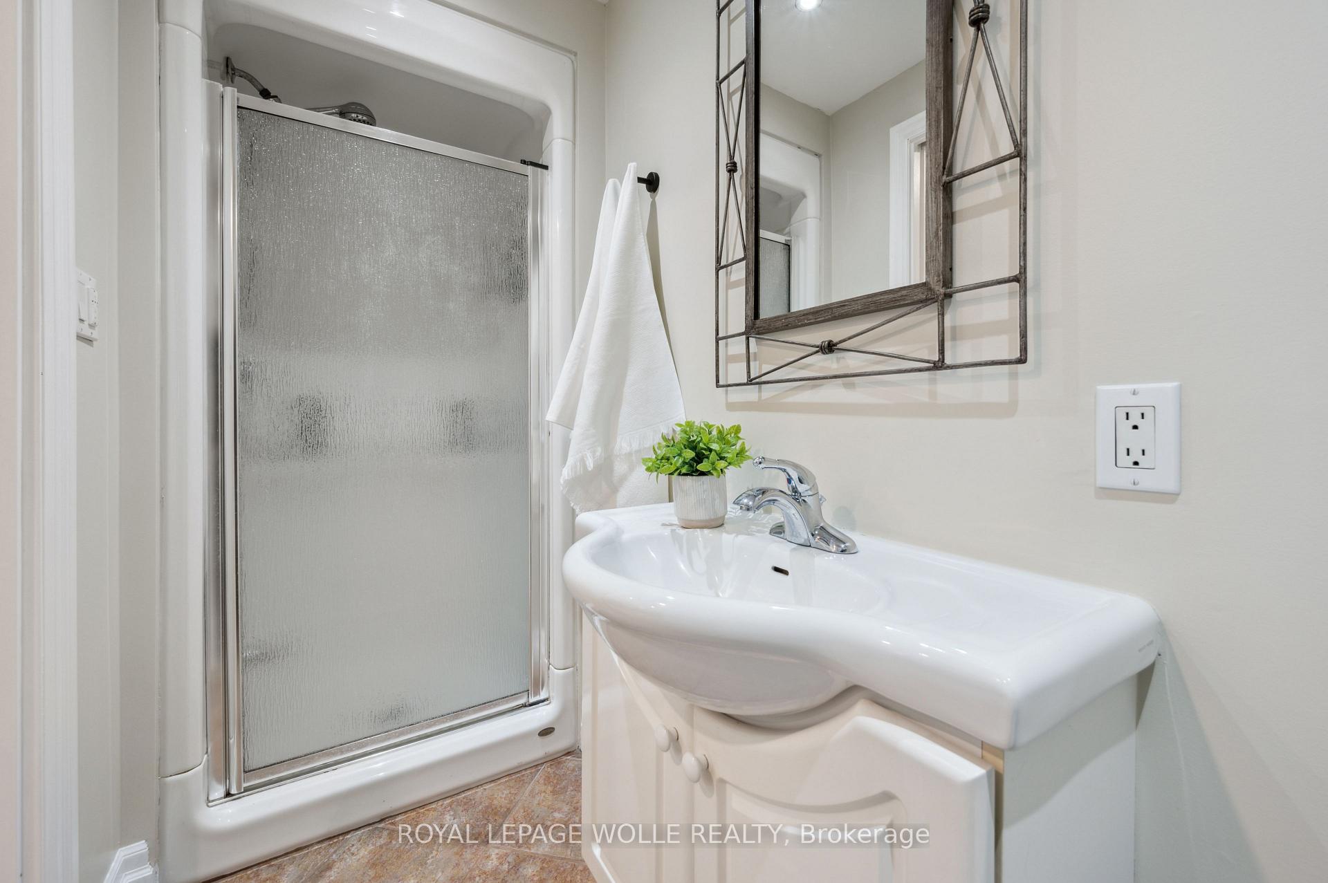 Photo 7 of 7481 Eighth Line, Guelph/Eramosa, Rural Guelph/Eramosa West — HOMEH