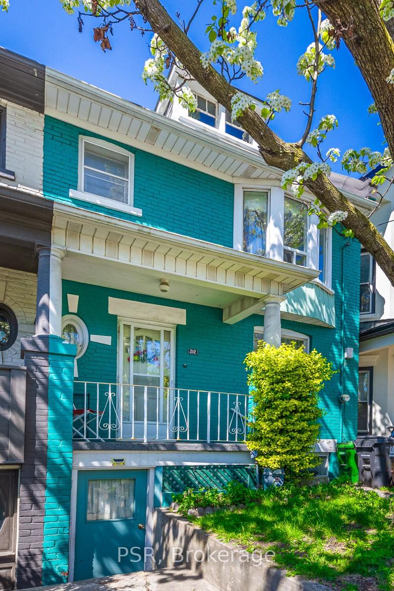Photo 4 of 212 Brock Avenue, Toronto, Little Portugal — HOMEH