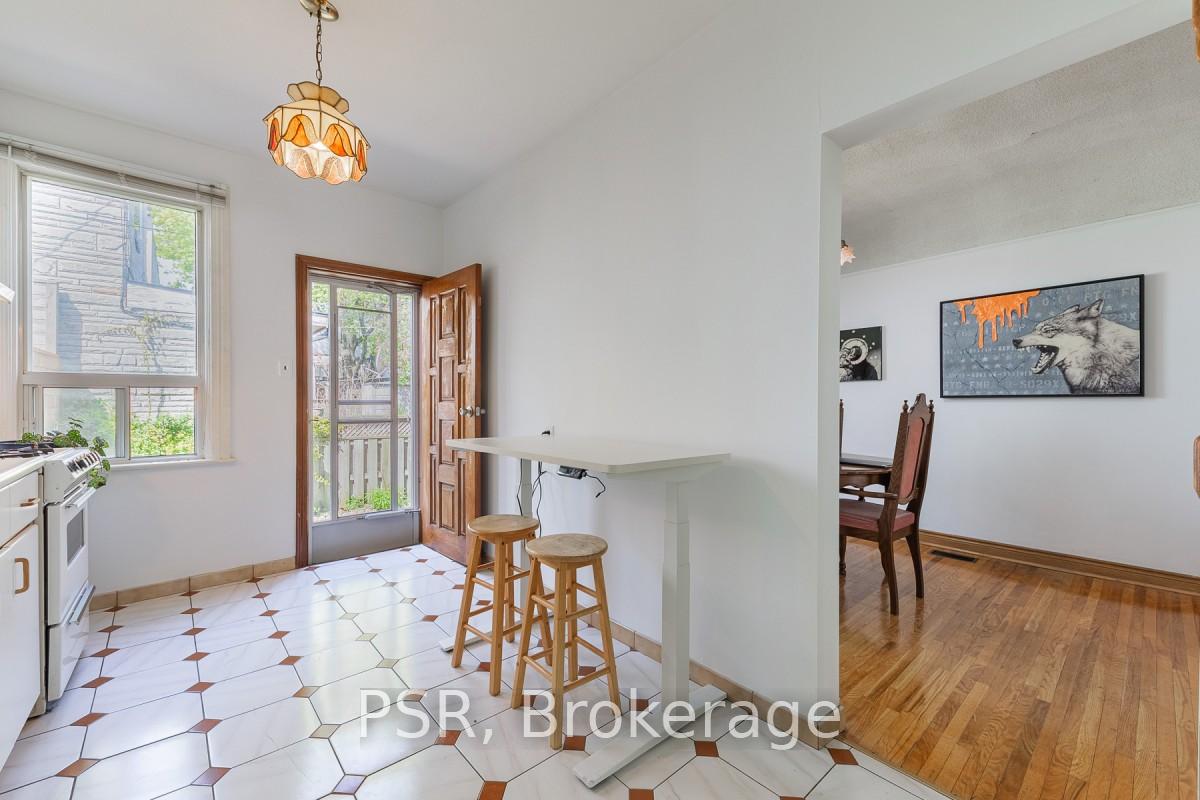 Photo 8 of 212 Brock Avenue, Toronto, Little Portugal — HOMEH