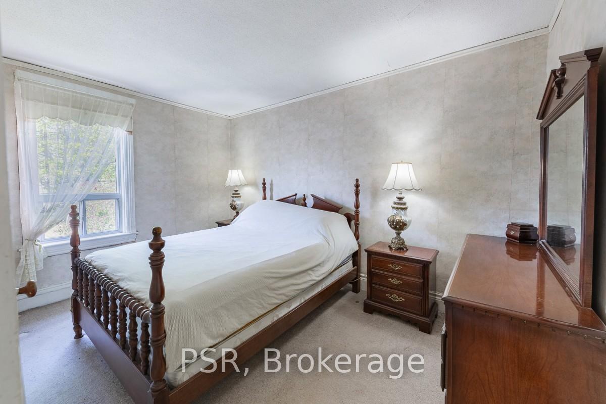 Photo 13 of 212 Brock Avenue, Toronto, Little Portugal — HOMEH