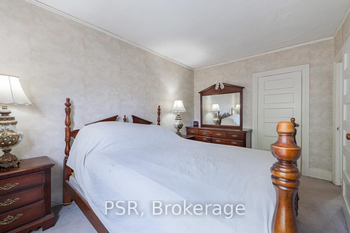 Photo 15 of 212 Brock Avenue, Toronto, Little Portugal — HOMEH