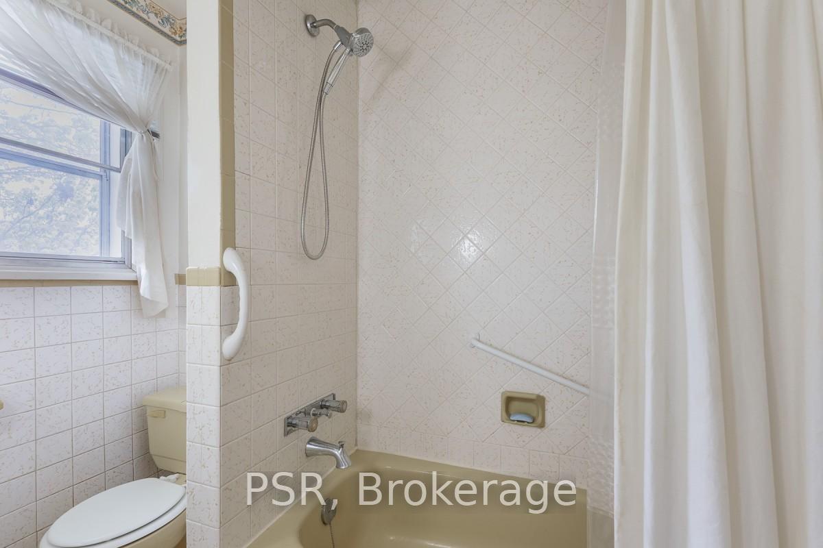 Photo 18 of 212 Brock Avenue, Toronto, Little Portugal — HOMEH