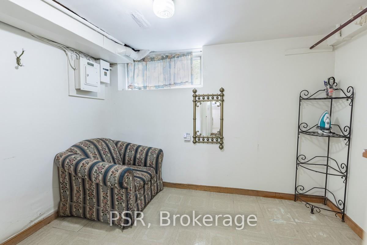 Photo 22 of 212 Brock Avenue, Toronto, Little Portugal — HOMEH