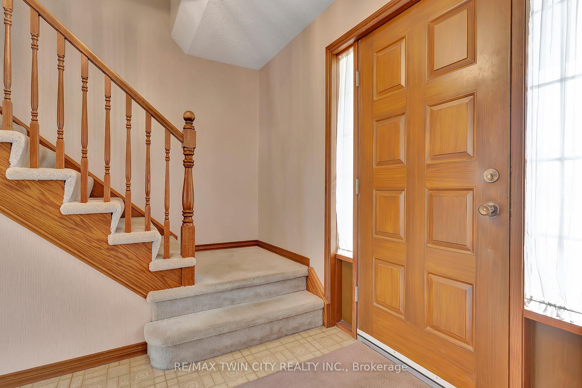 Photo 11 of 331 Auburn Drive, Waterloo — HOMEH